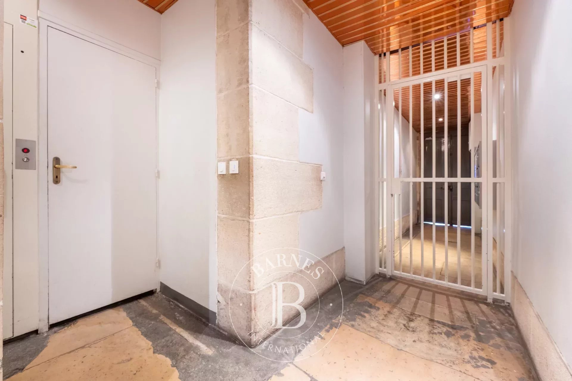 Daire Paris 3ème - picture 24