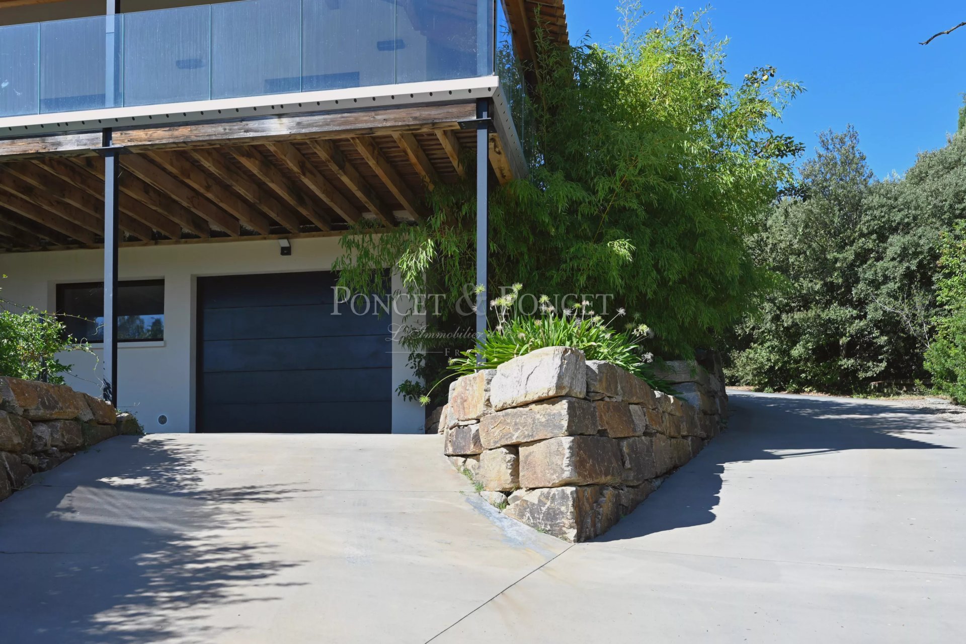 6 Bedroom Villa/Townhouse's Image 19