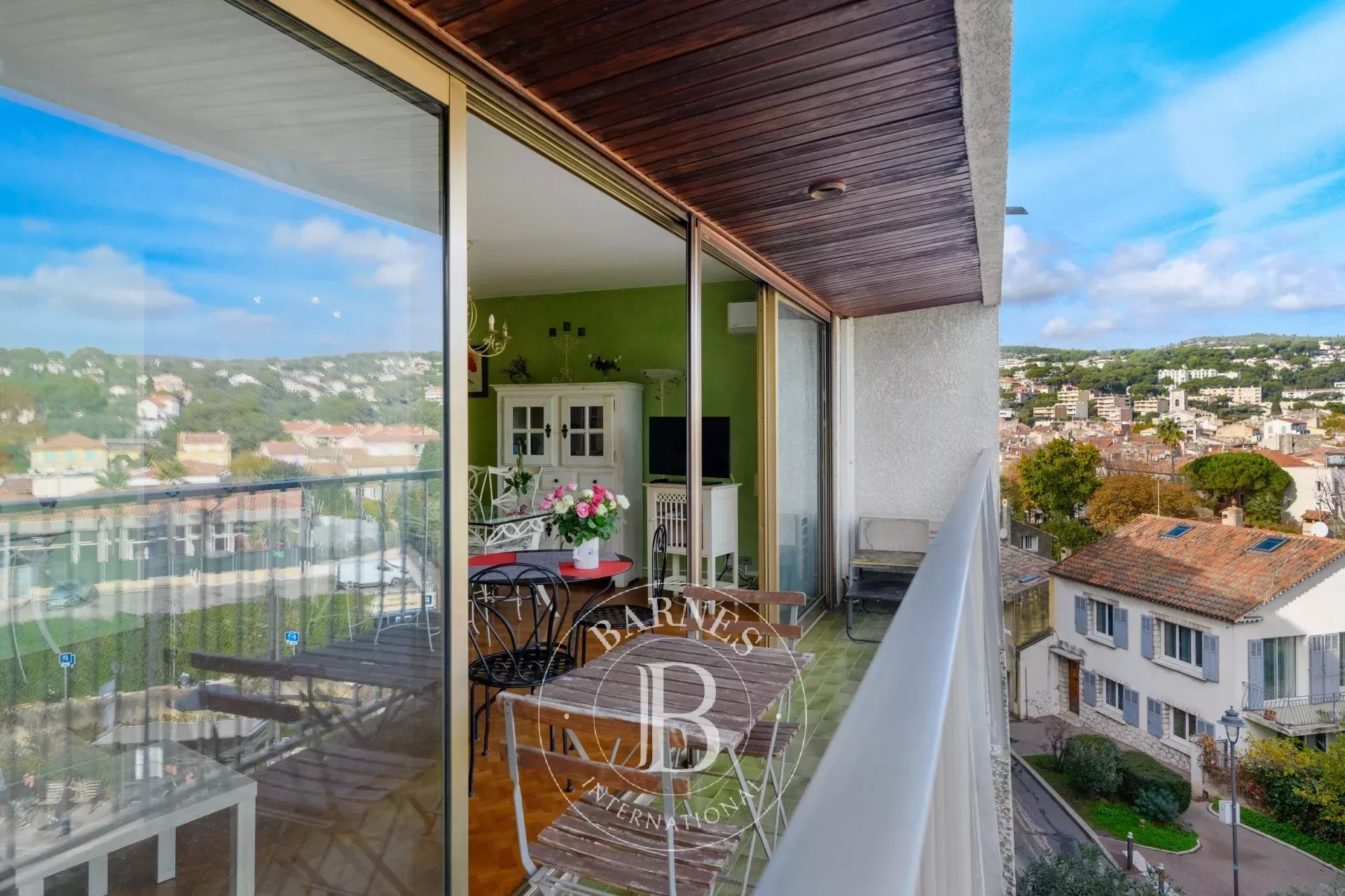 Daire Cassis - picture 12