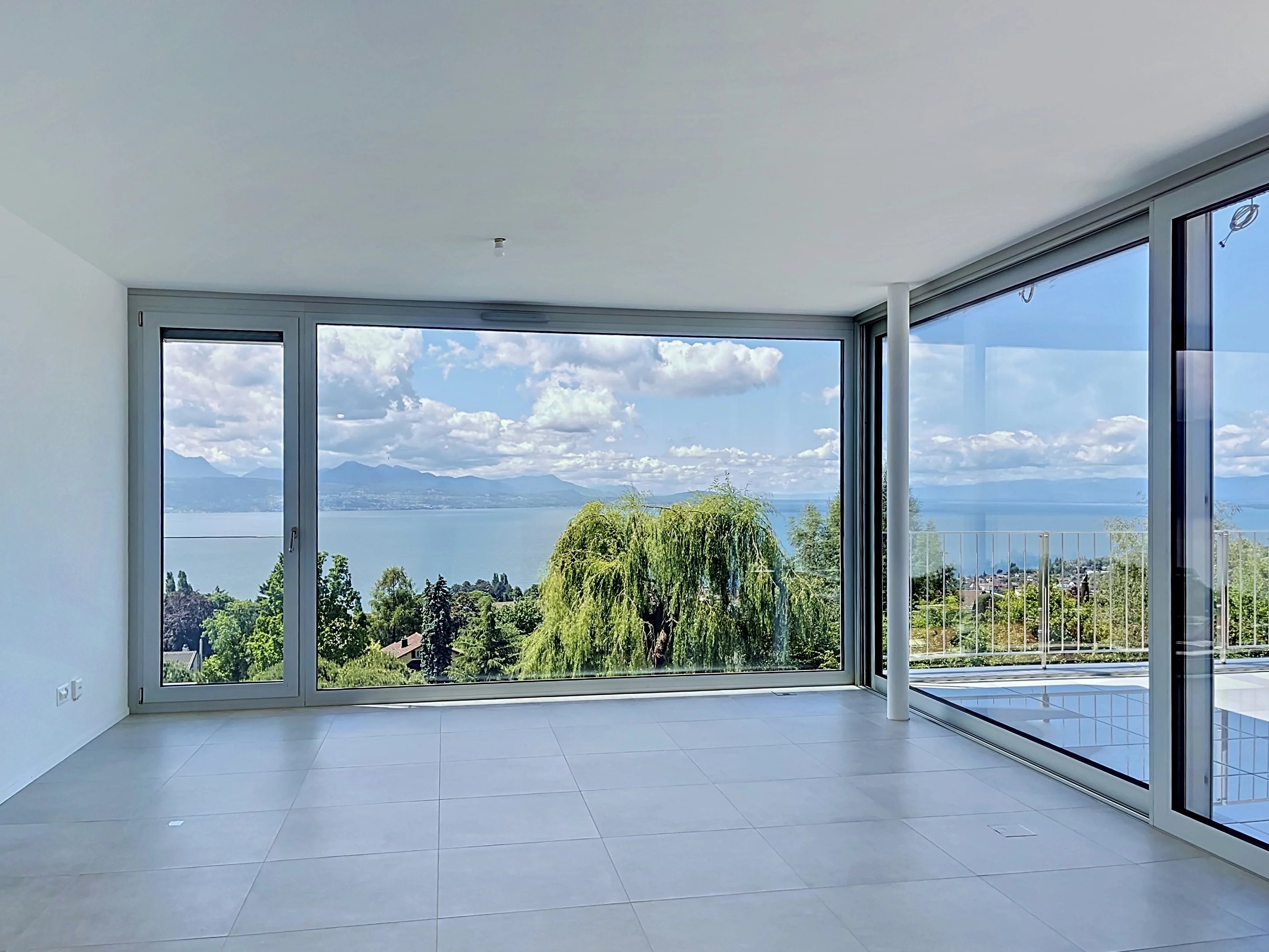 Lutry/Conversion : villa neuve de 6,5 pièces avec vue lac