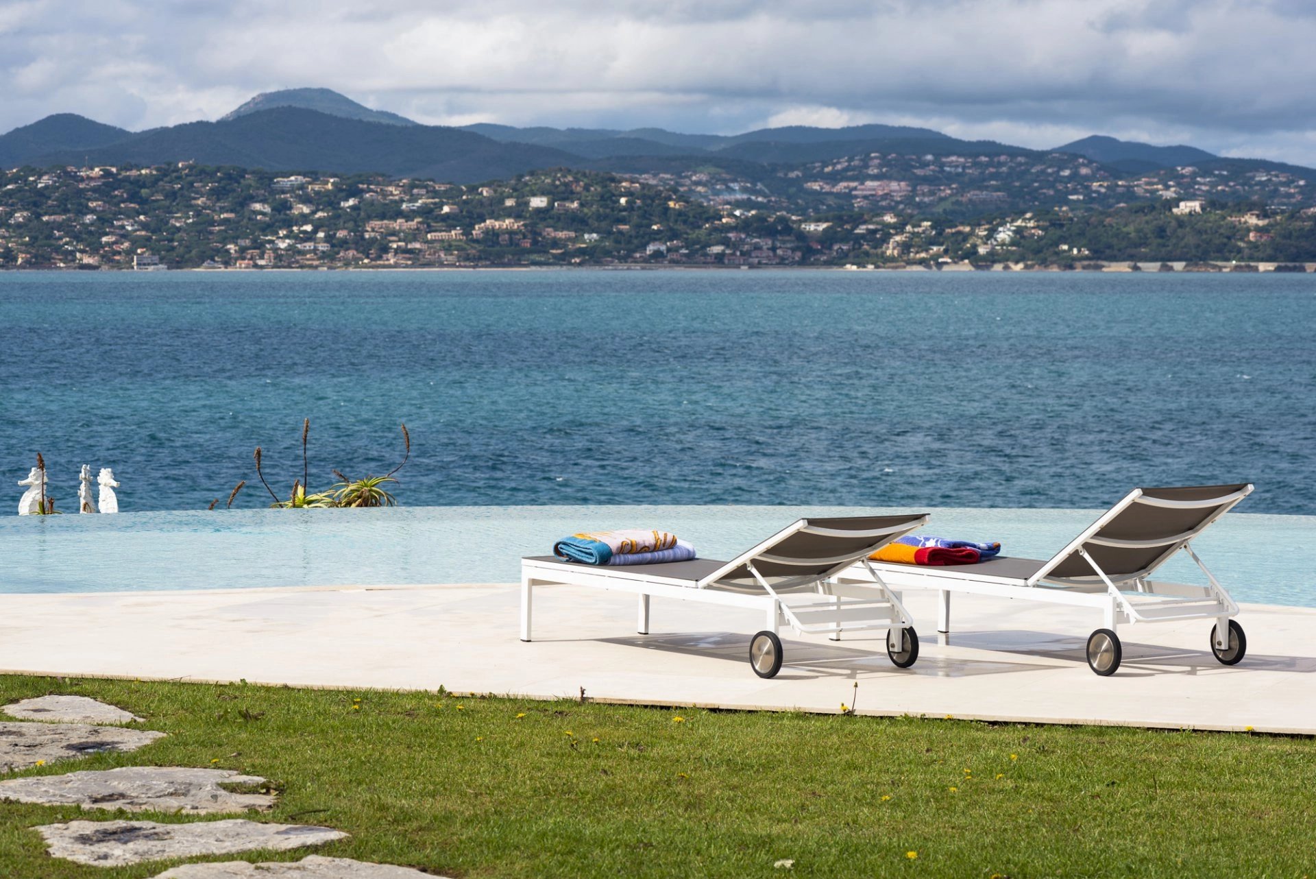 Exclusive seaside retreat in Parcs de Saint-Tropez