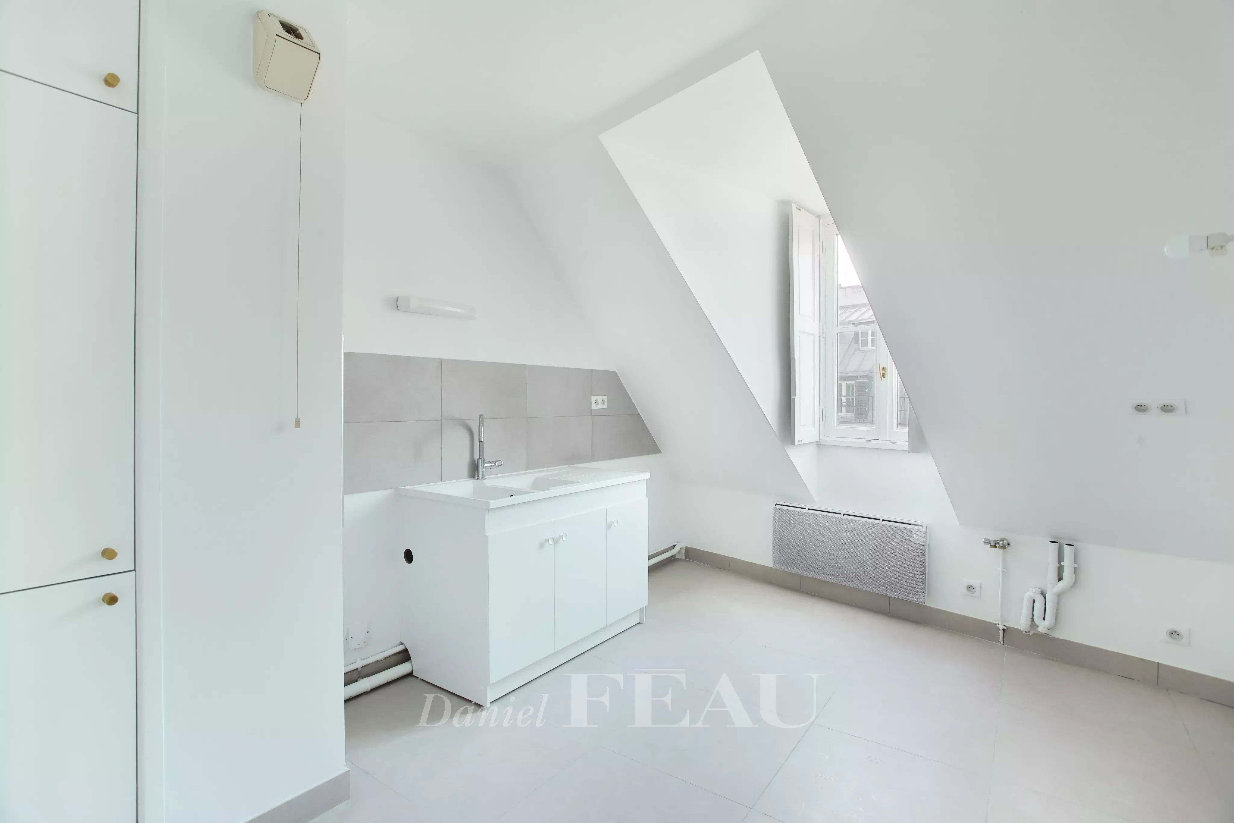 Rental Studio Paris 2nd