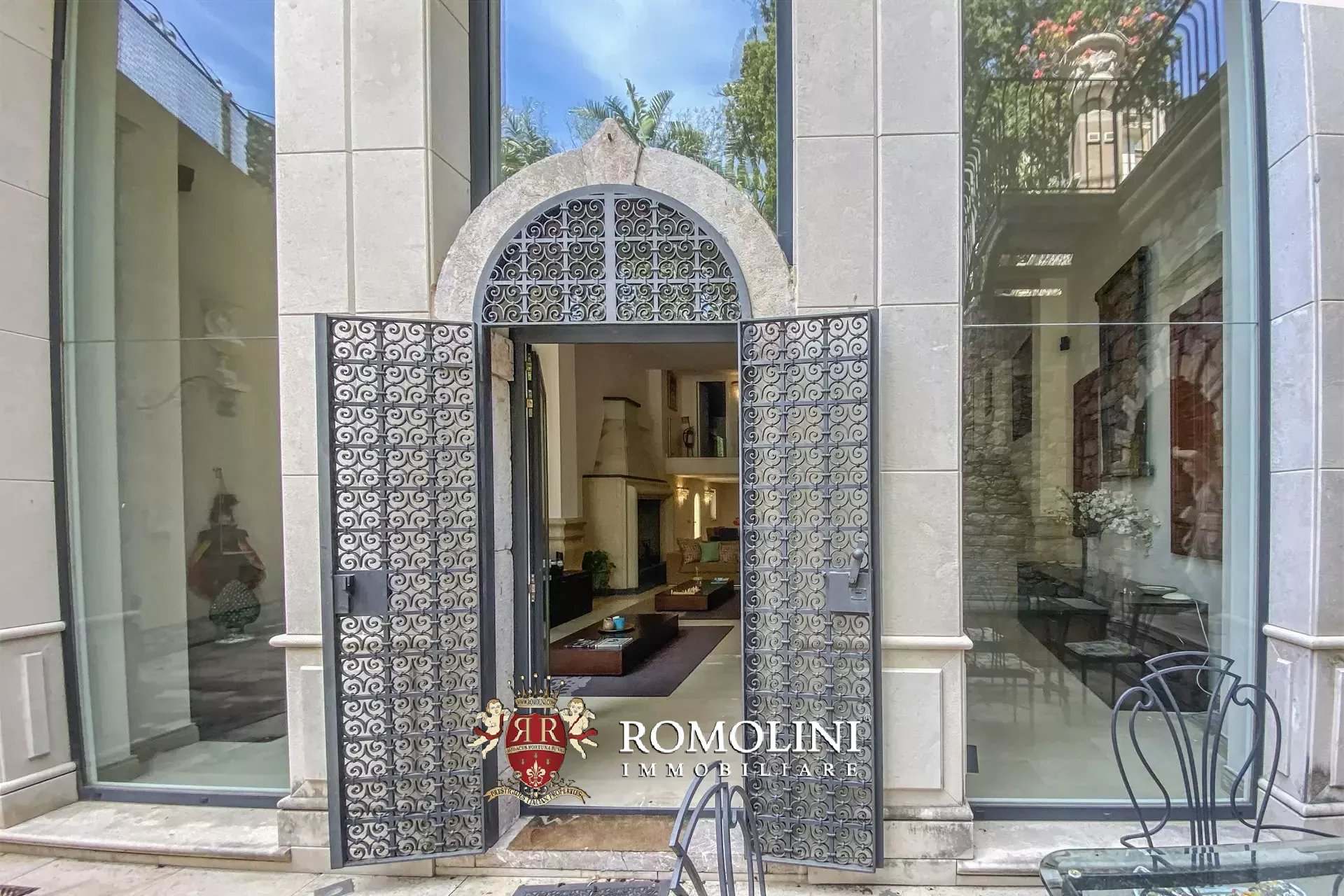 LUXURY SEA VIEW VILLA WITH POOL FOR SALE IN TAORMINA, SICILY