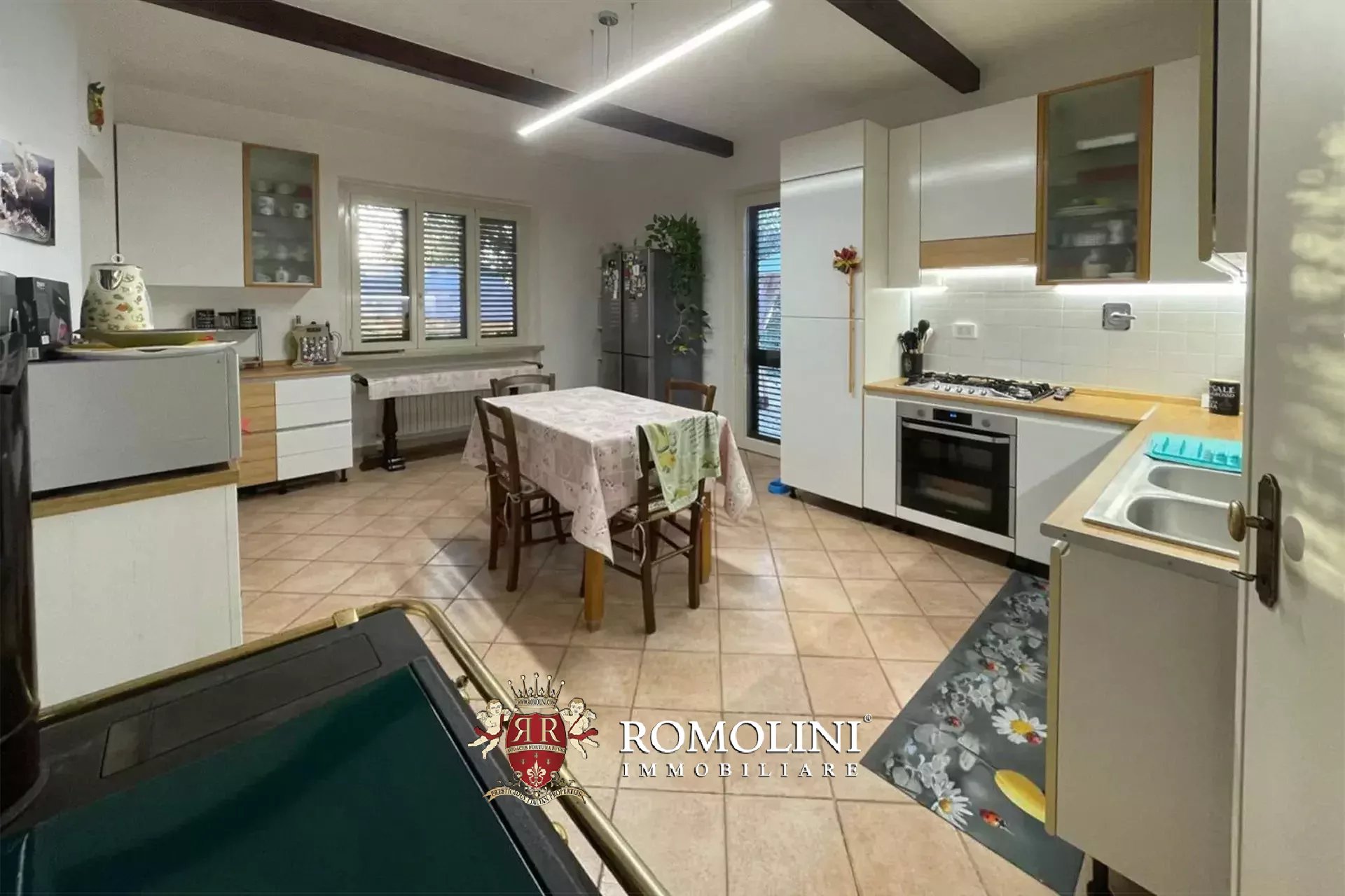 7 Bedroom Villa/Townhouse's Image 24