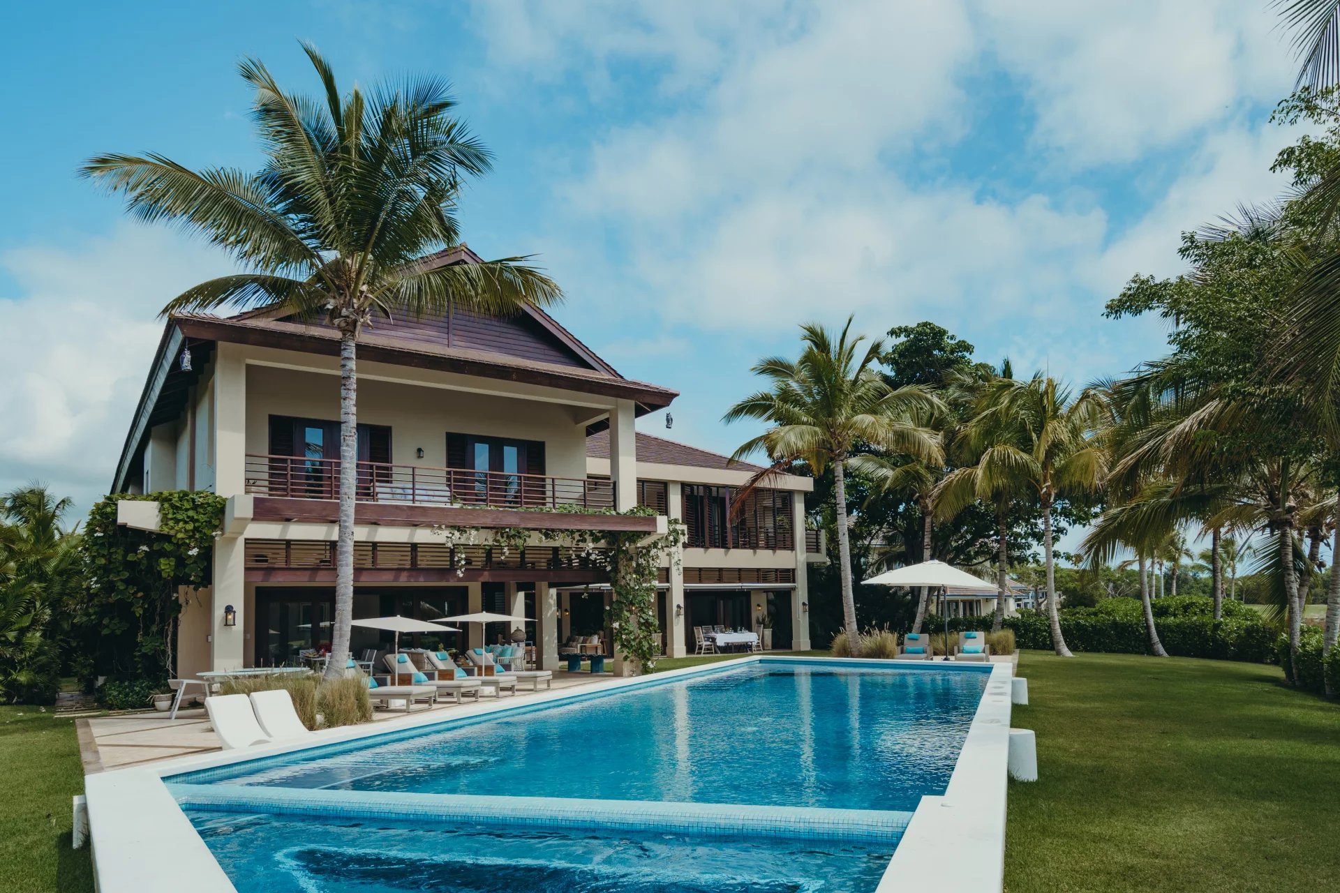 Punta Cana  - Location saisonnière - Maison - 5 chambres -  Piscine - Au bord de la plage