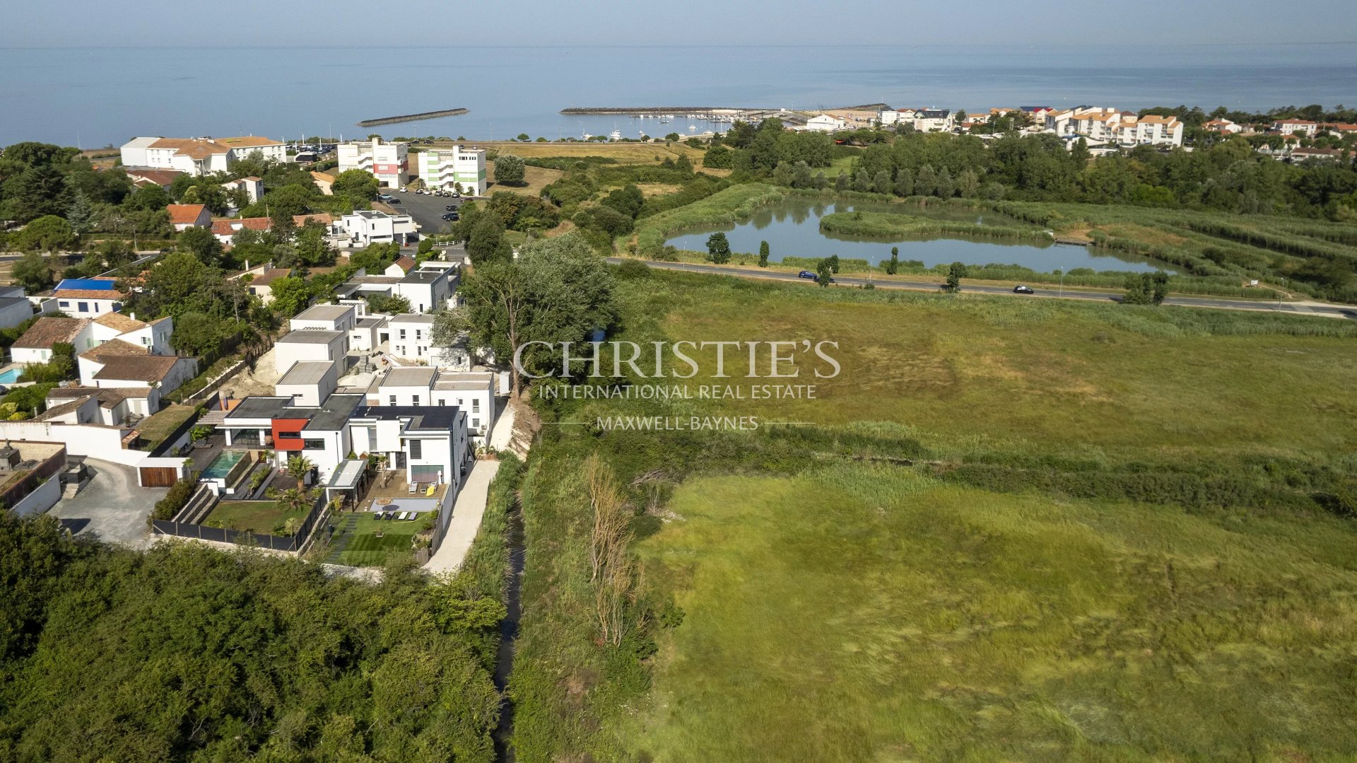 5 Bedroom Villa/Townhouse's Image 22
