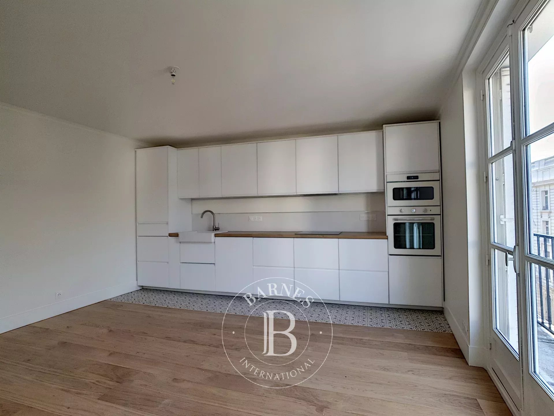 Daire Paris 8ème - picture 4