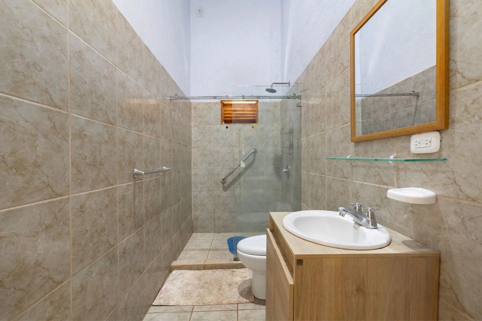 Sale Hotel Veintisiete de Abril