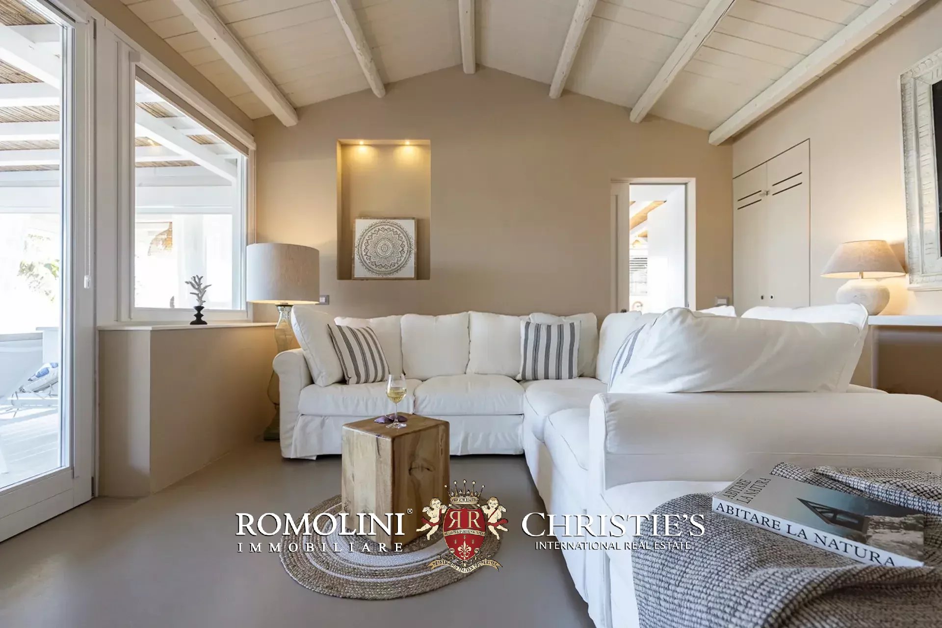 4 Bedroom Villa/Townhouse's Image 54