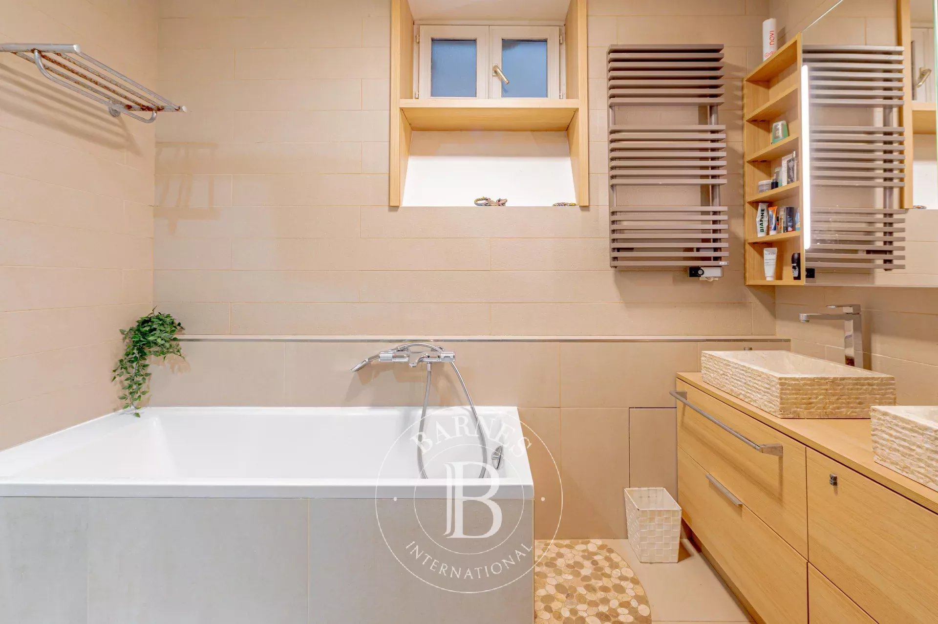 Paris  - Apartment 4 Bedrooms - picture 11