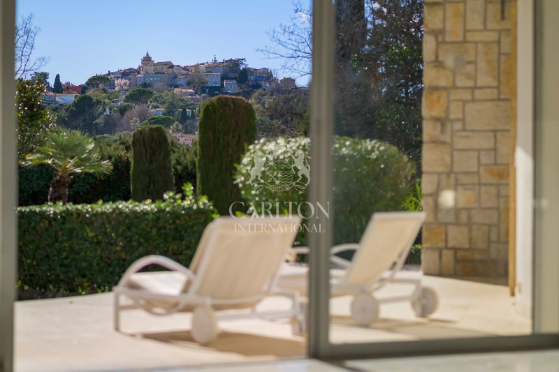 Mougins