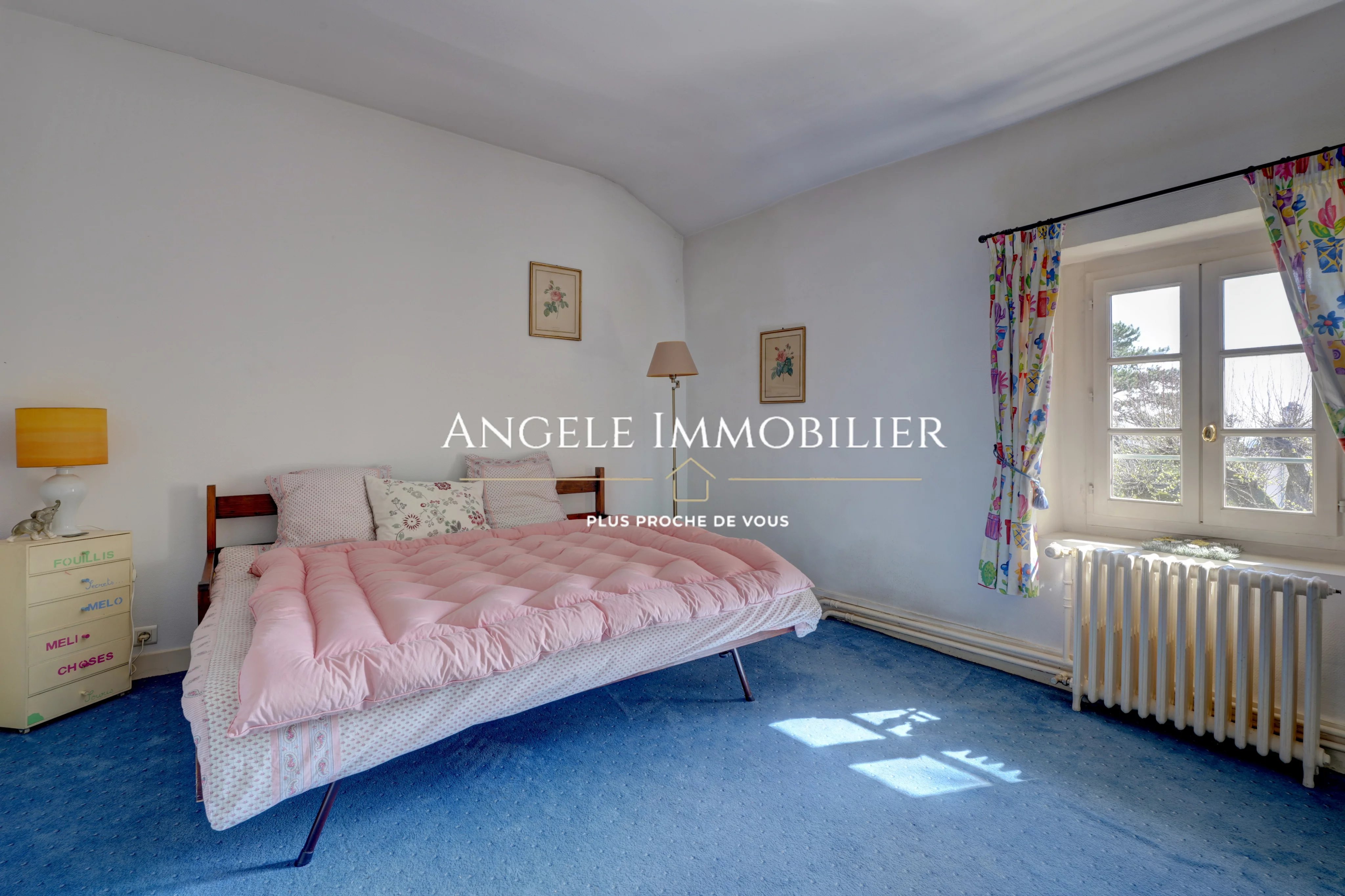 Écully. Idéalement située. Propriété de caractère fin XIXe avec piscine — photo 17