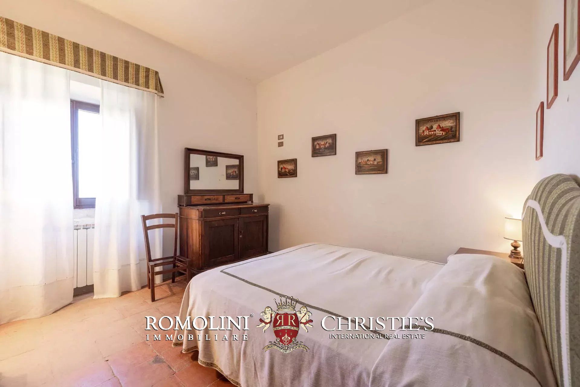 25 Bedroom Villa/Townhouse's Image 44
