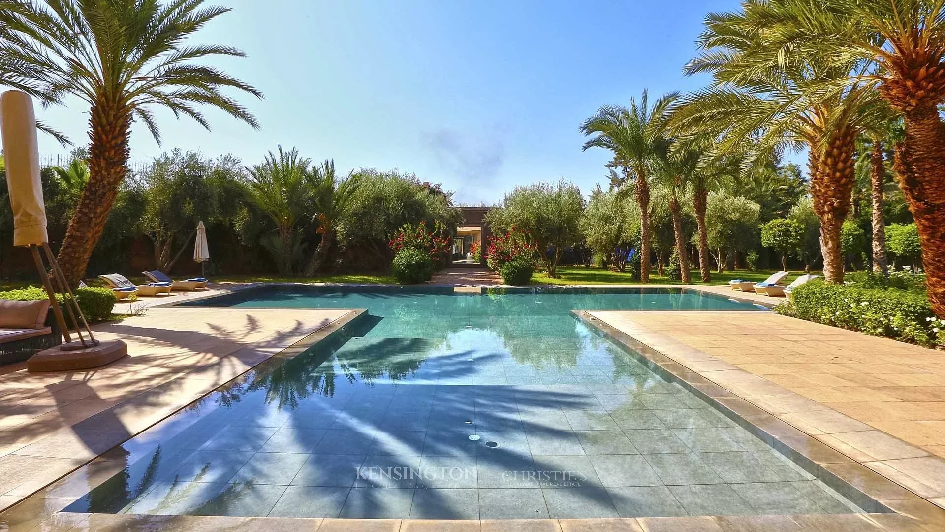 8 Bedroom Villa/Townhouse's Image 5