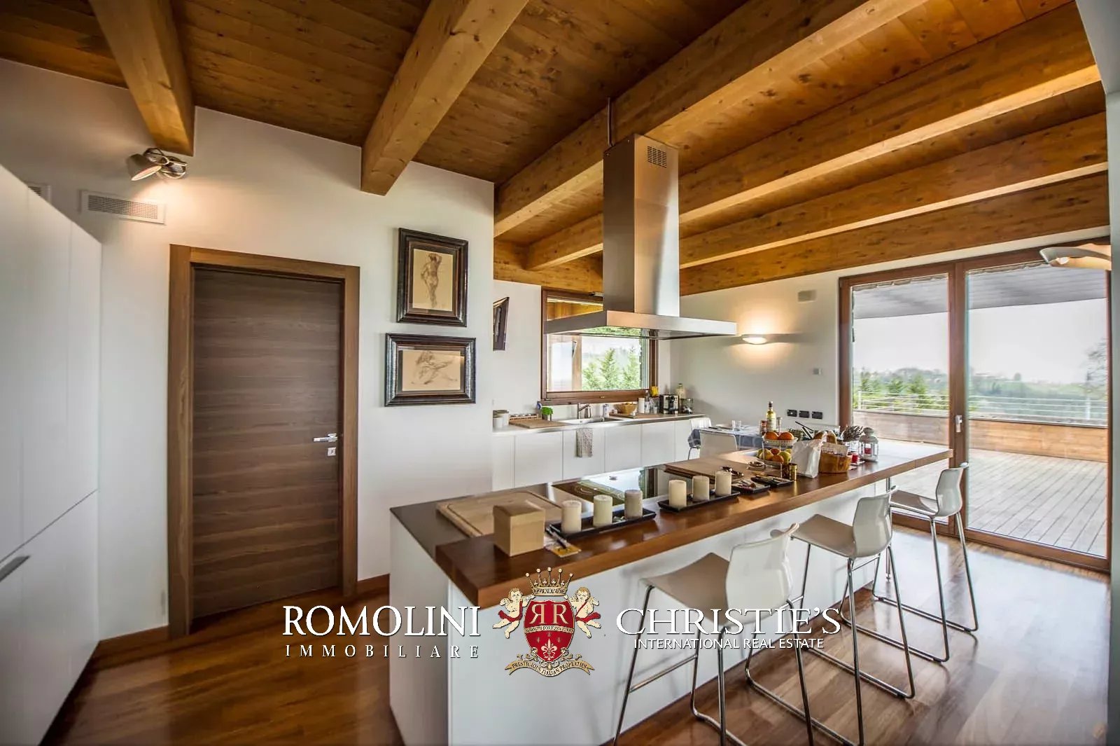 3 Bedroom Villa/Townhouse's Image 36