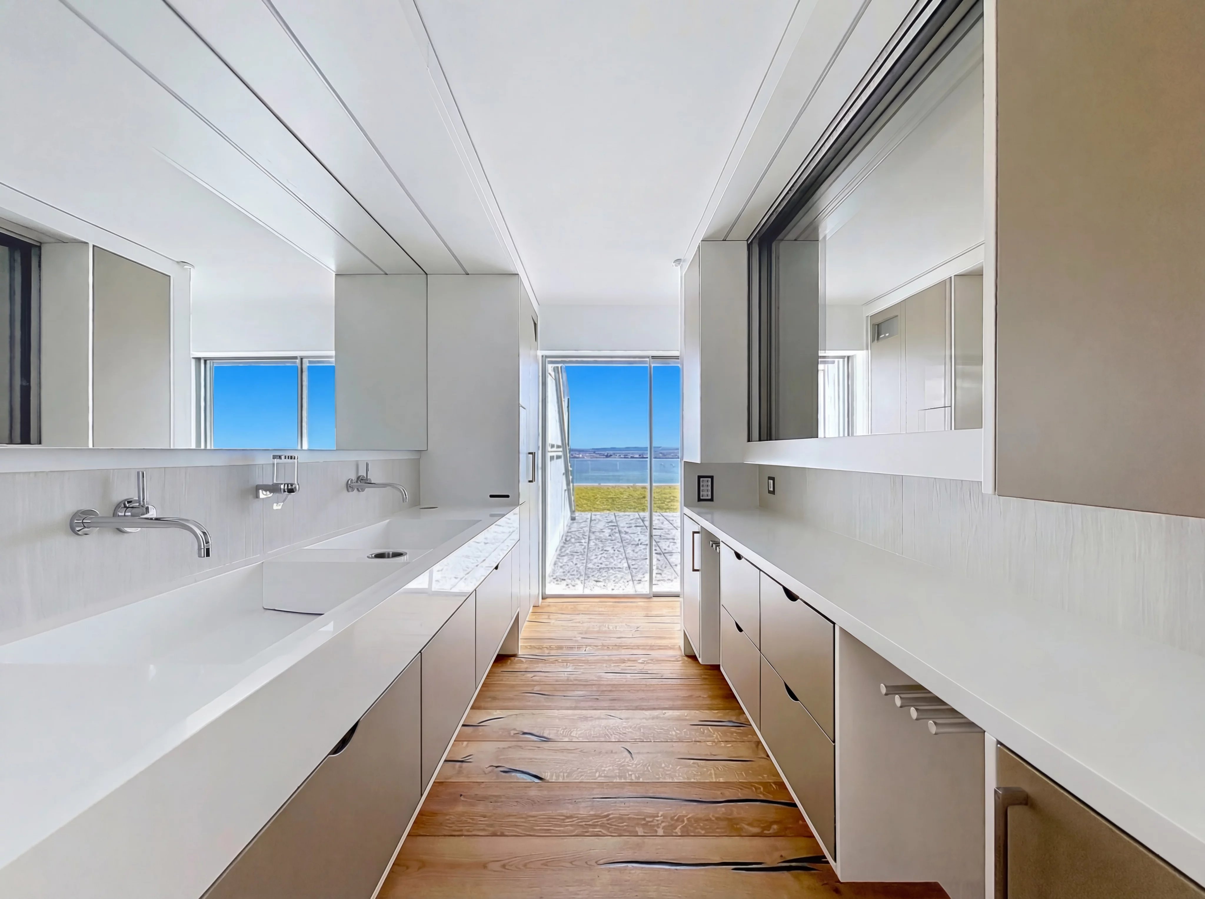 Propriété contemporaine de 600 m² avec vue panoramique sur le lac