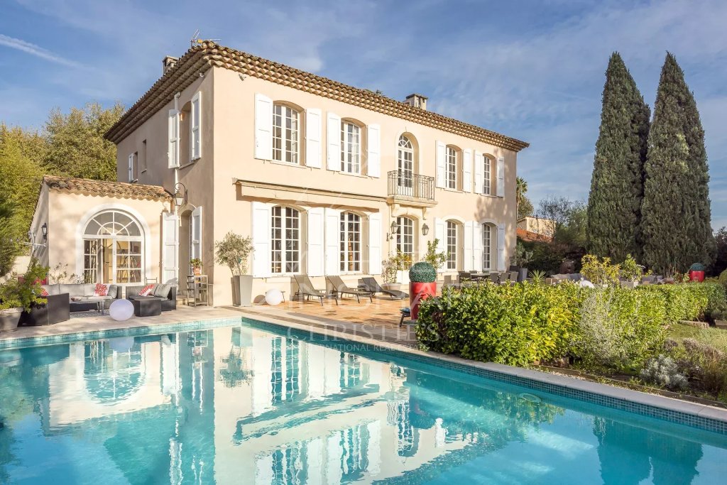 Villa for sale in La colle-sur-loup — Co-exclusive: Exceptional bastide Aixoise