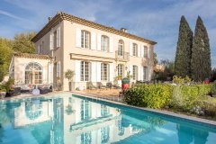 Co-exclusive: Exceptional bastide Aixoise — photo 1 of 7