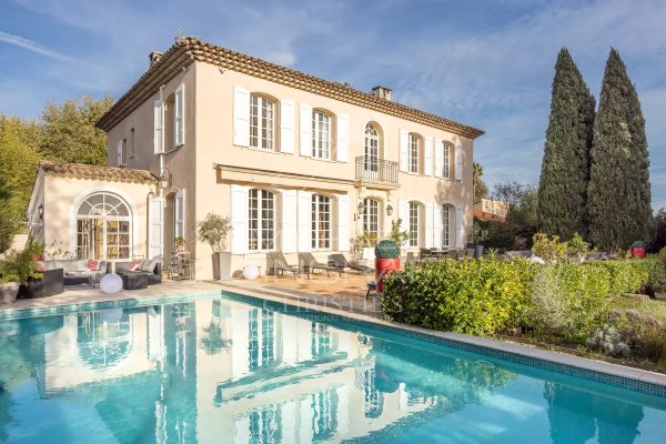 Co-exclusive: Exceptional bastide Aixoise — photo 1