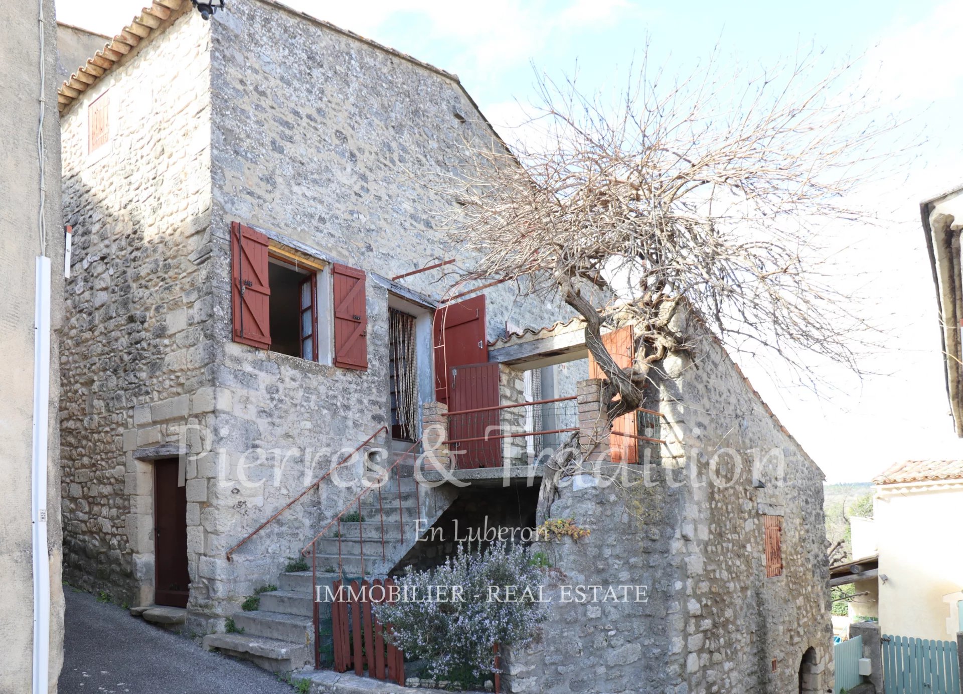 Agence immobilière de Pierres et Tradition en Luberon Apt