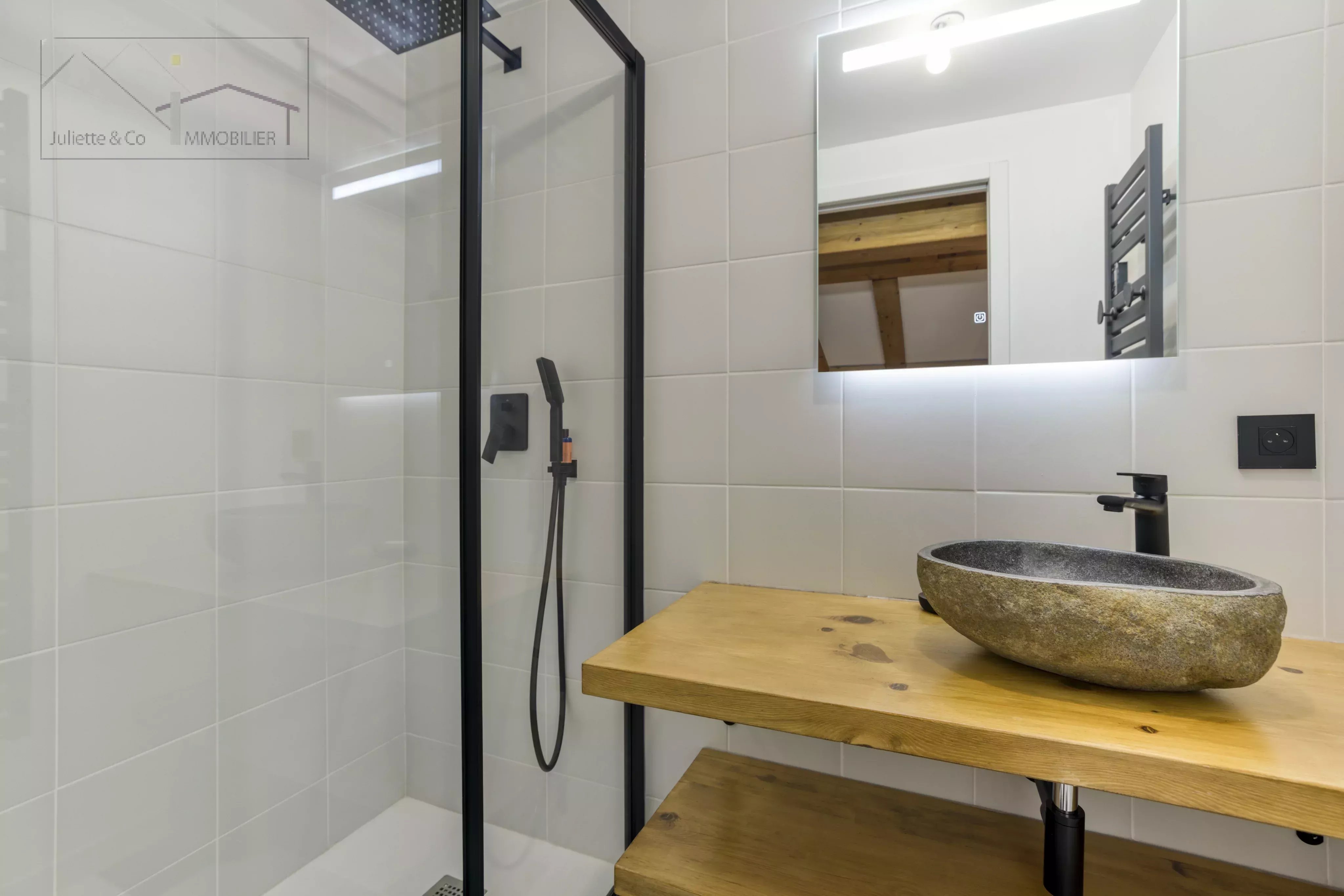 Photo of Semi-detached chalet for sale in Chamonix-Mont-Blanc