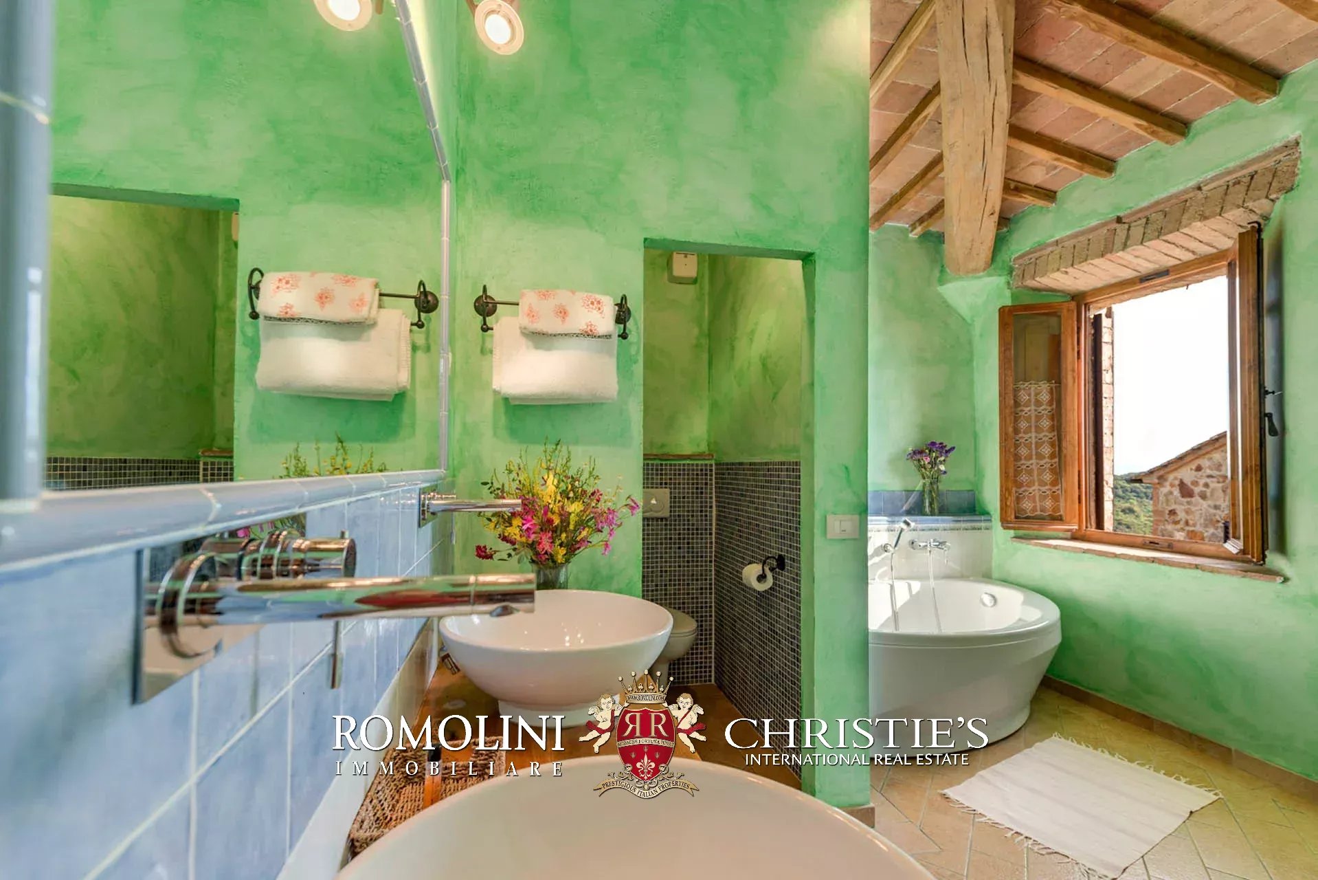 18 Bedroom Villa/Townhouse's Image 81