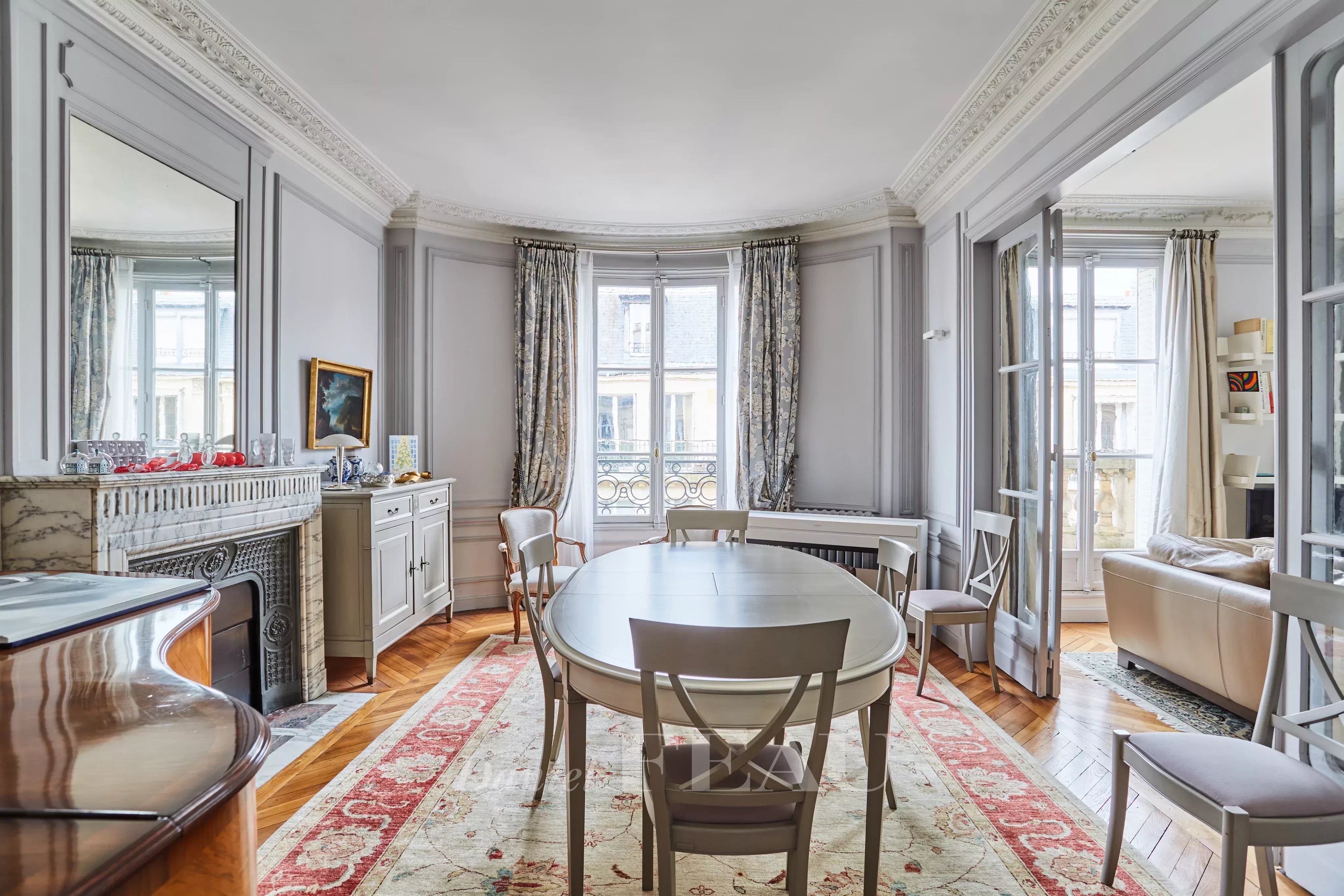 Sale Apartment Paris 16th