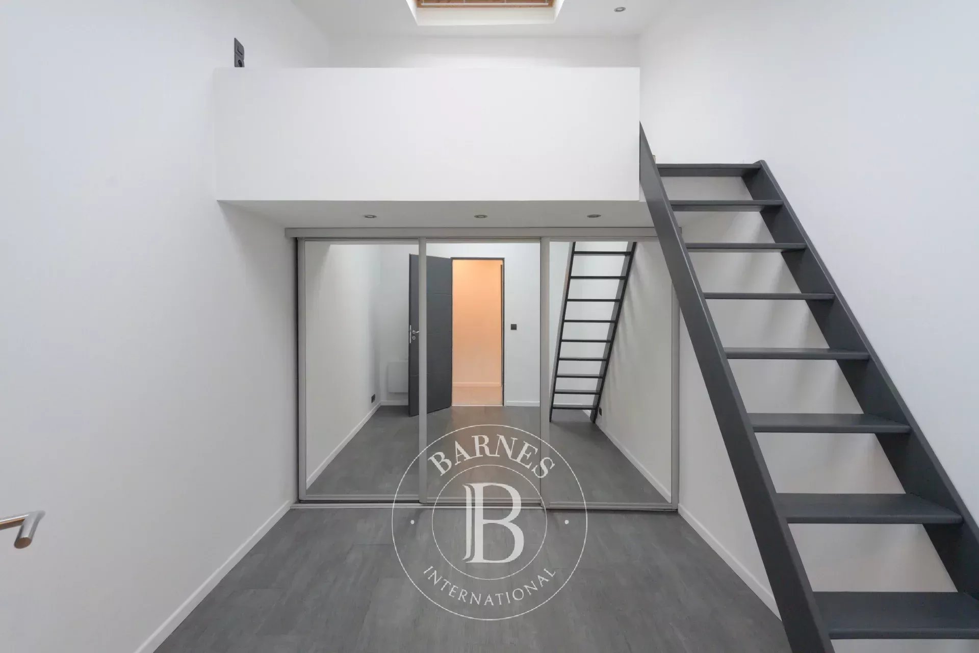 Ev Marseille 8ème - picture 12