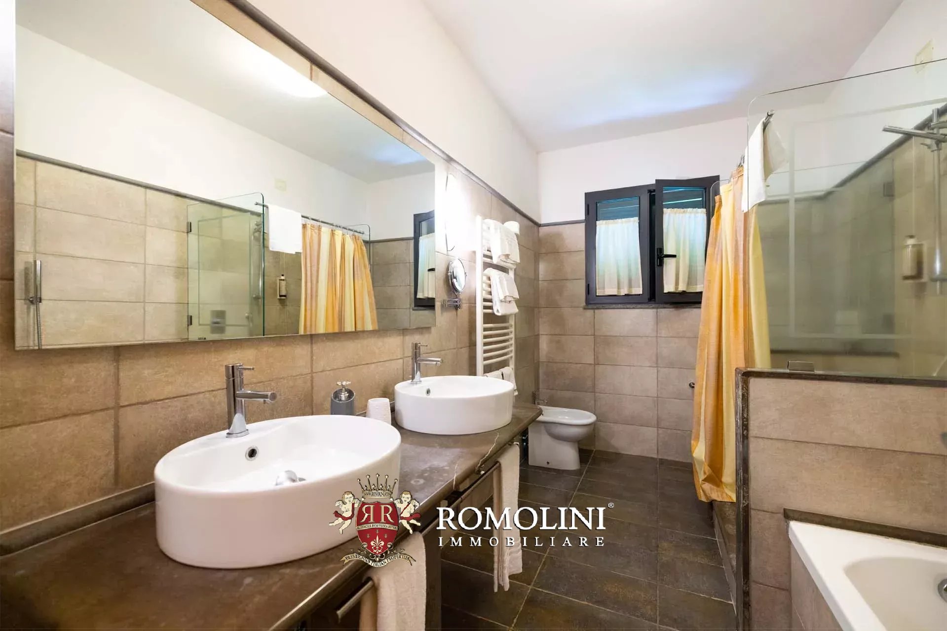 44 Bedroom Villa/Townhouse's Image 53
