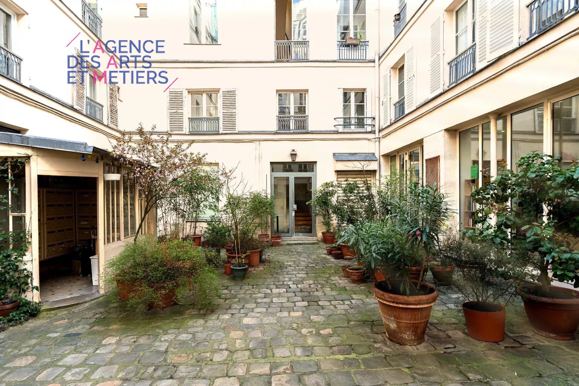 Agence immobilière de 