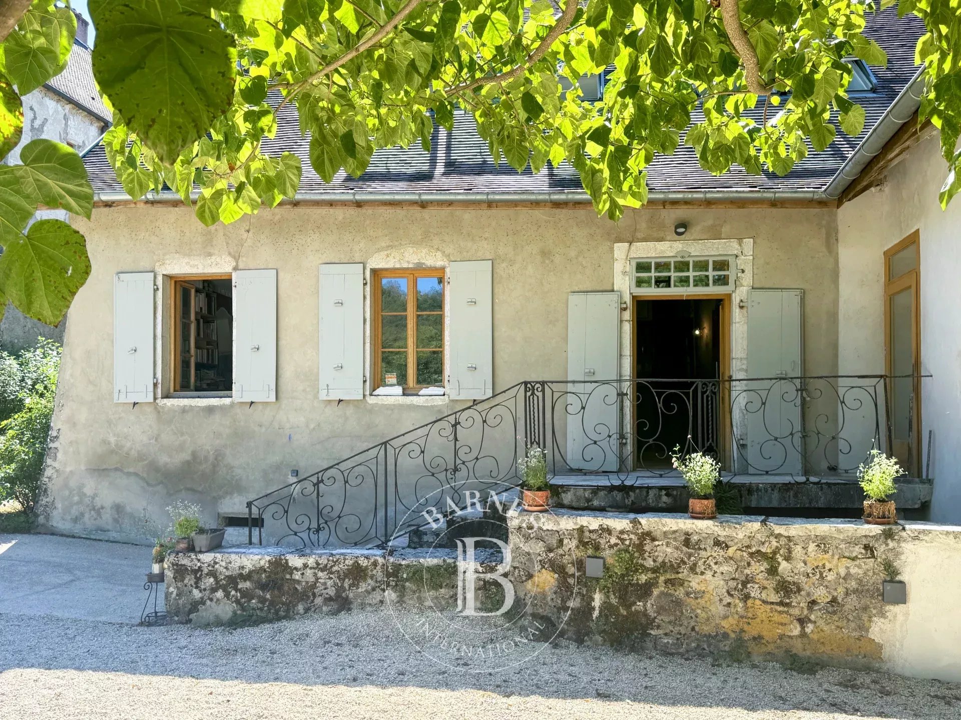 Talissieu  - Maison de village 10 Pi&egrave;ces 8 Chambres - picture 19