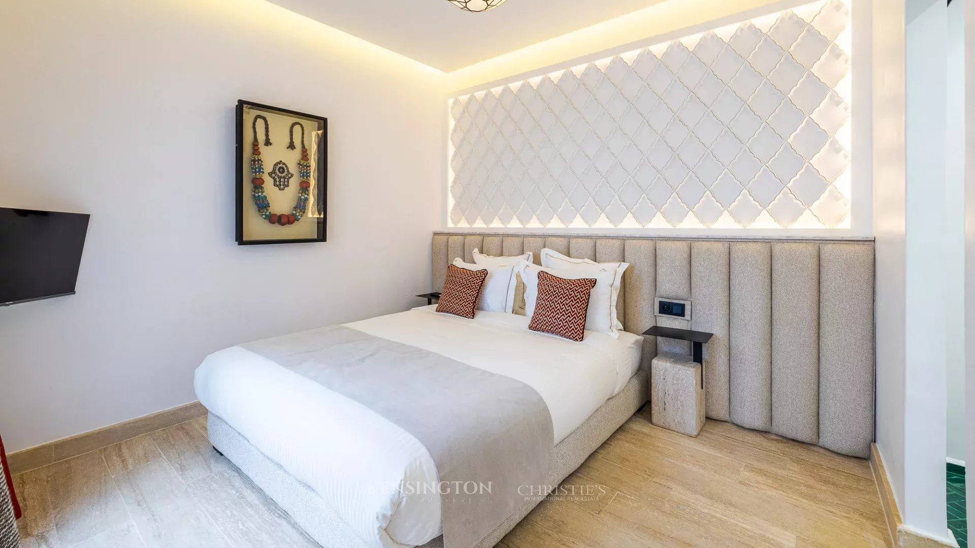 5 Bedroom Villa/Townhouse's Image 10
