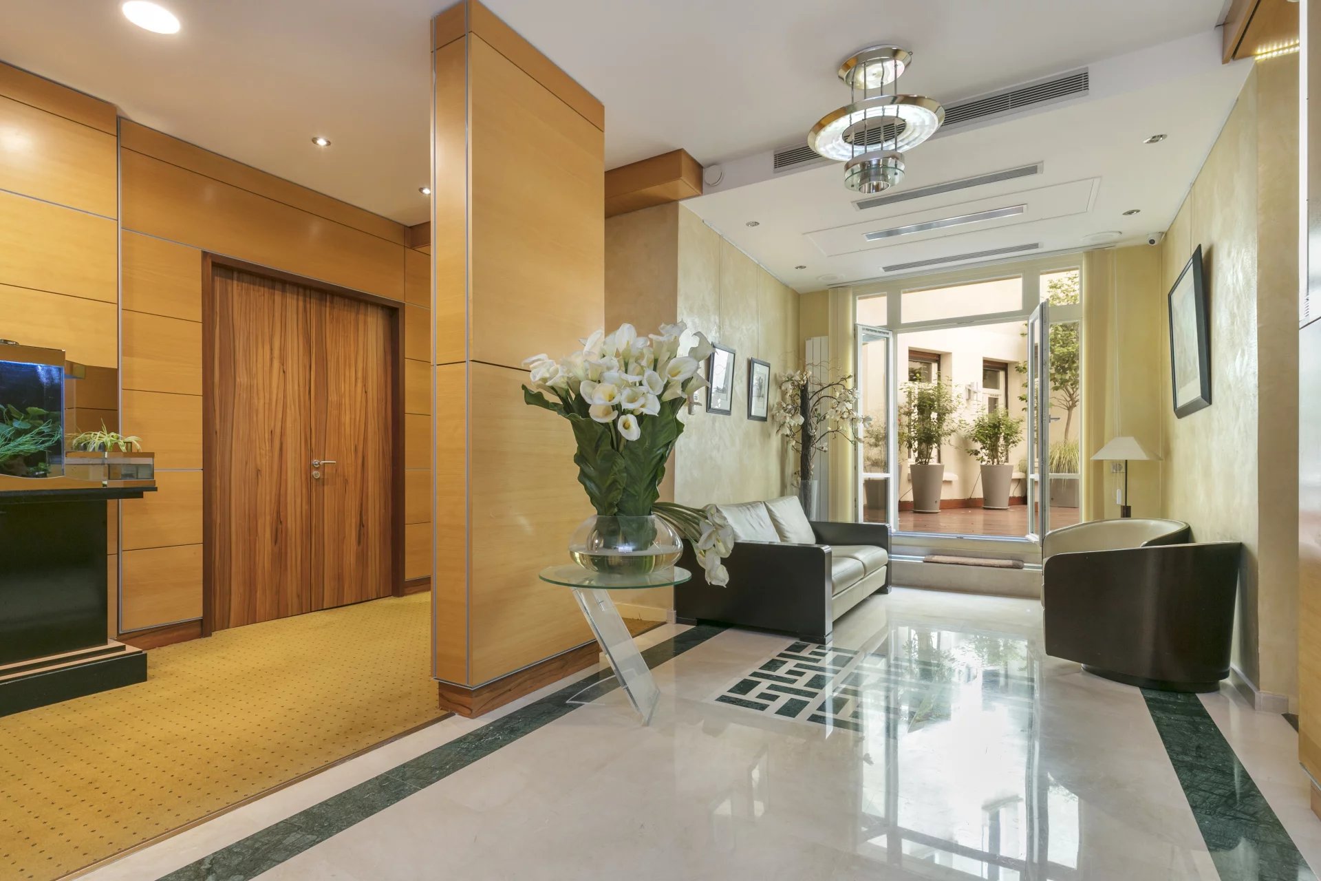Sale Apartment Paris 7th Saint-Thomas-d'Aquin