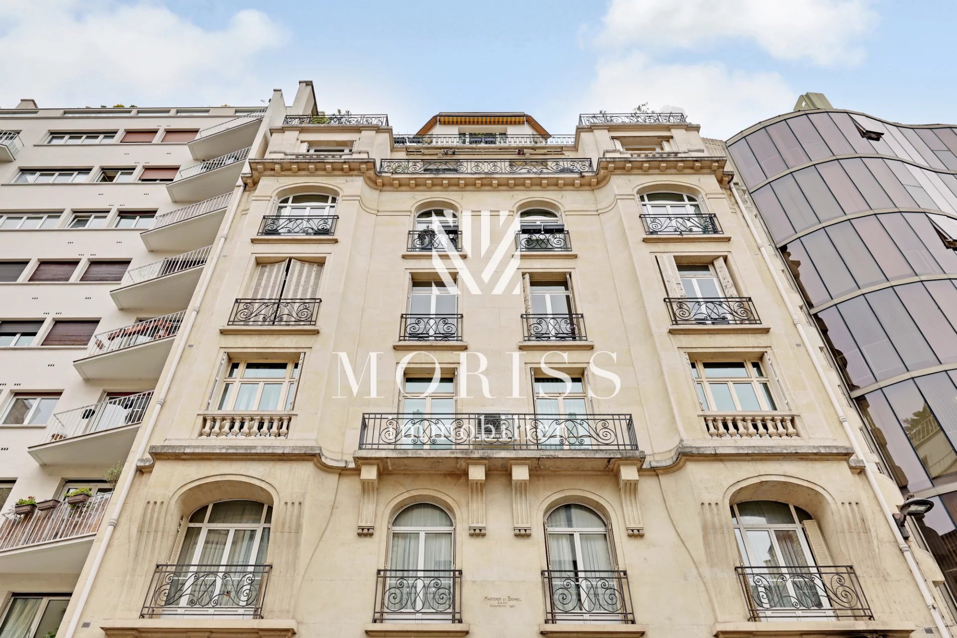 APPARTEMENT DE 192m2 - AVENUE DE LAMBALLE - Image 1