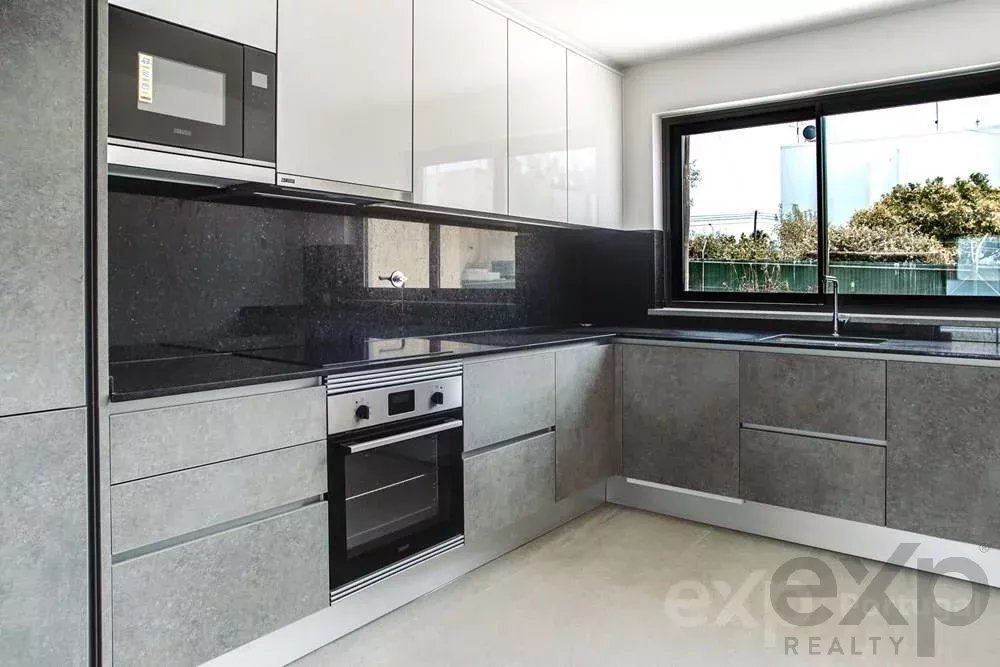 3-Bedroom House with Swimming Pool in Fuseta, Algarve, Portugal 85506688 image 5