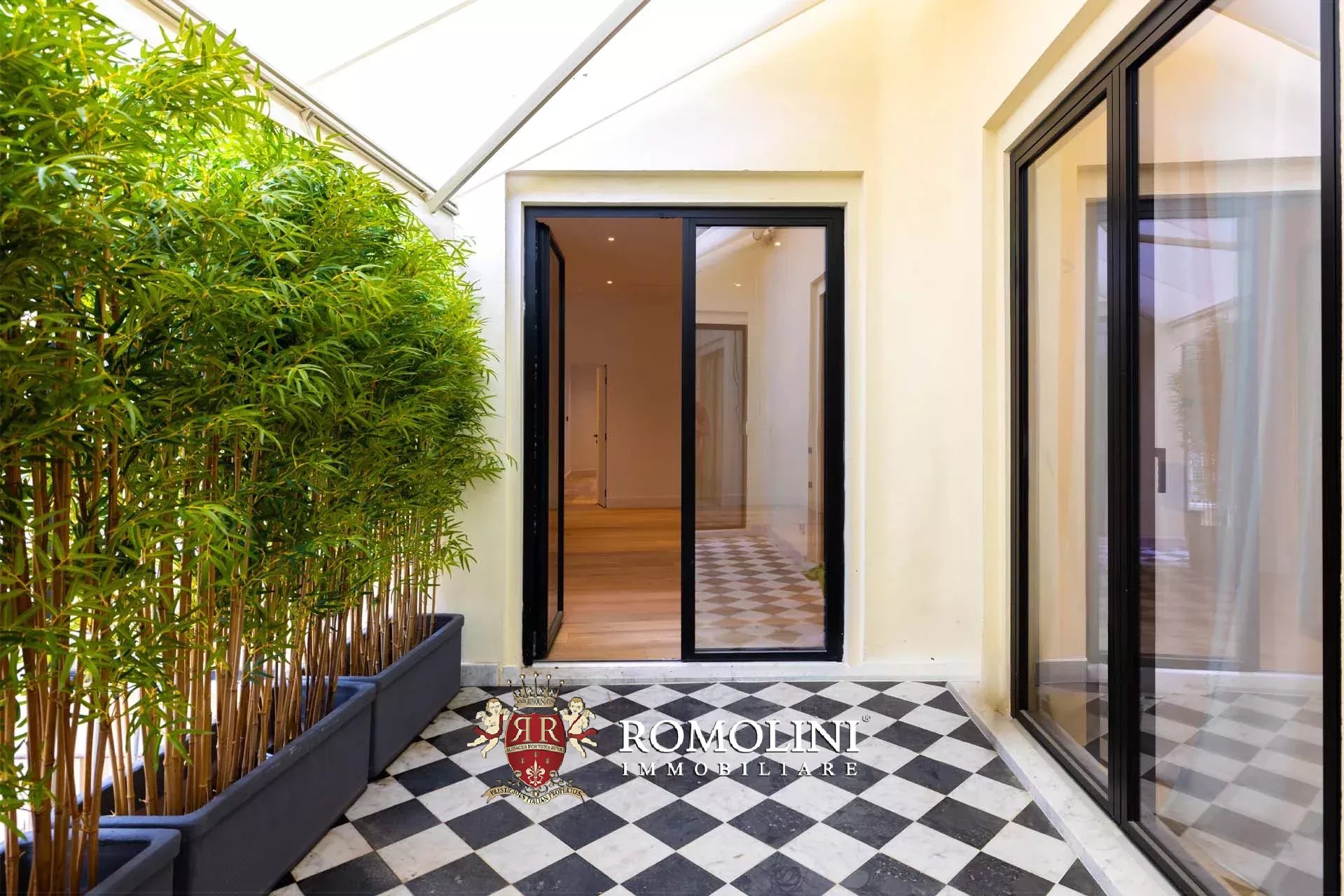 3 Bedroom Apartment/Flat's Image 3