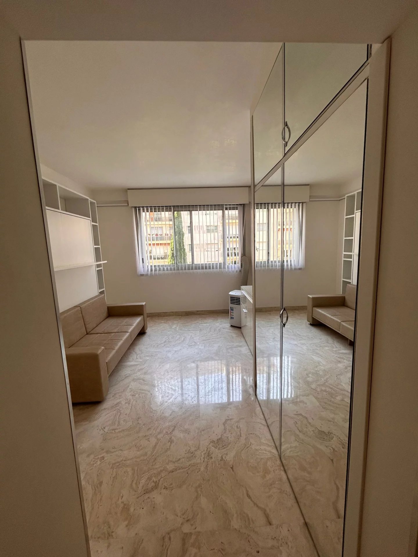 Location Studio Monaco La Rousse / Saint-Roman