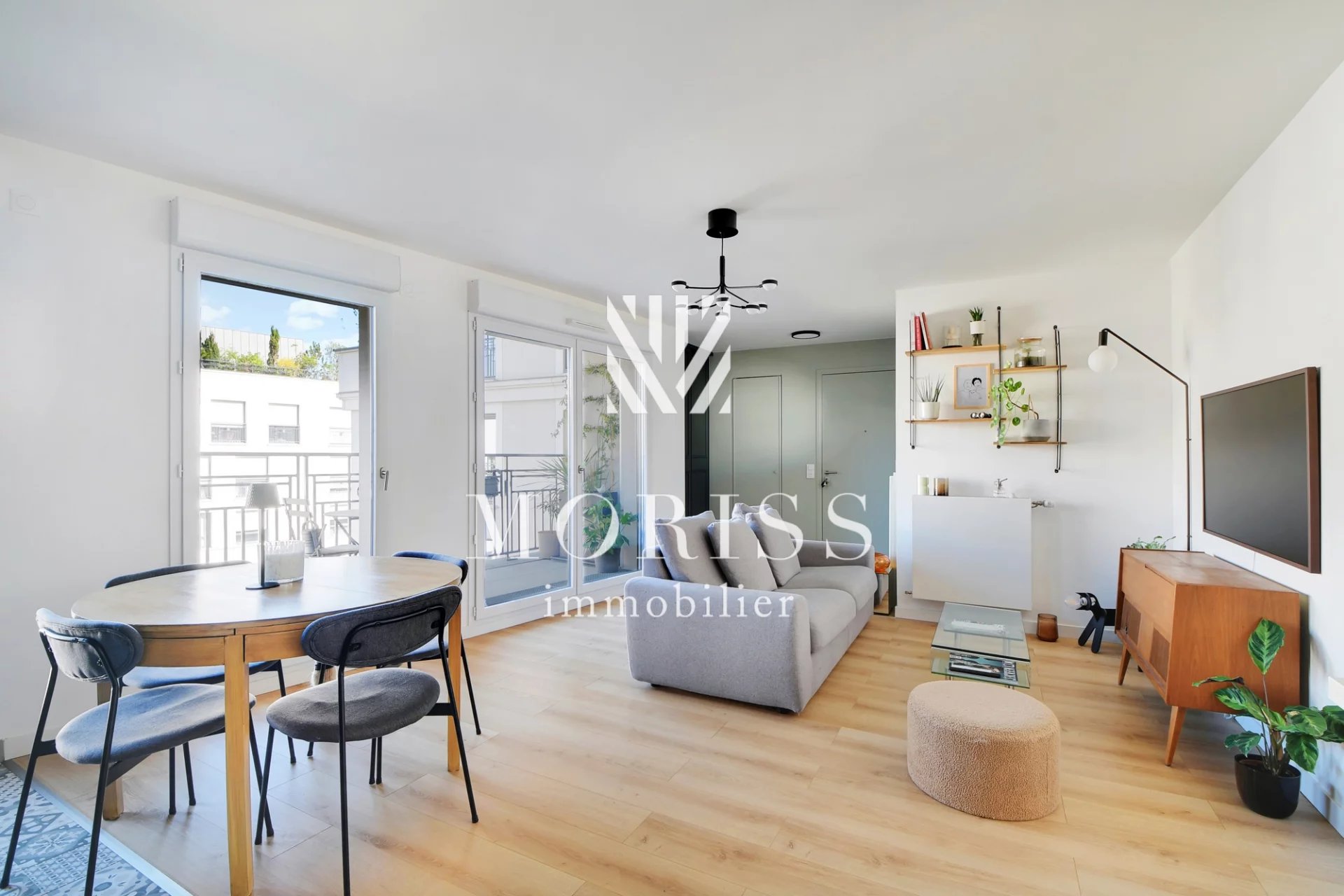 APPARTEMENT 3 PIECES TERRASSES / 72M2 / COUR DES LAVANDIERES - V - Image Array