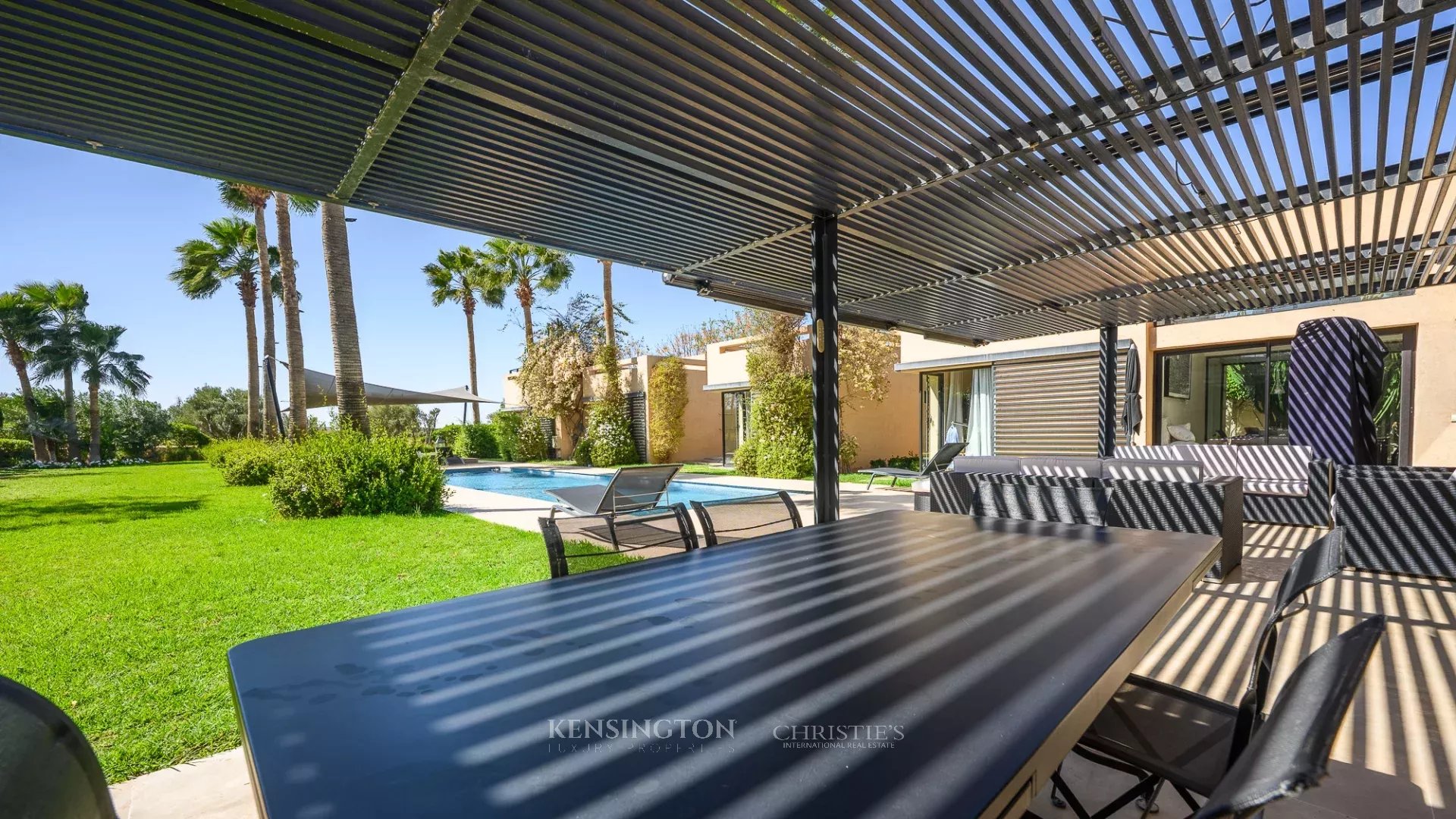 4 Bedroom Villa/Townhouse's Image 9