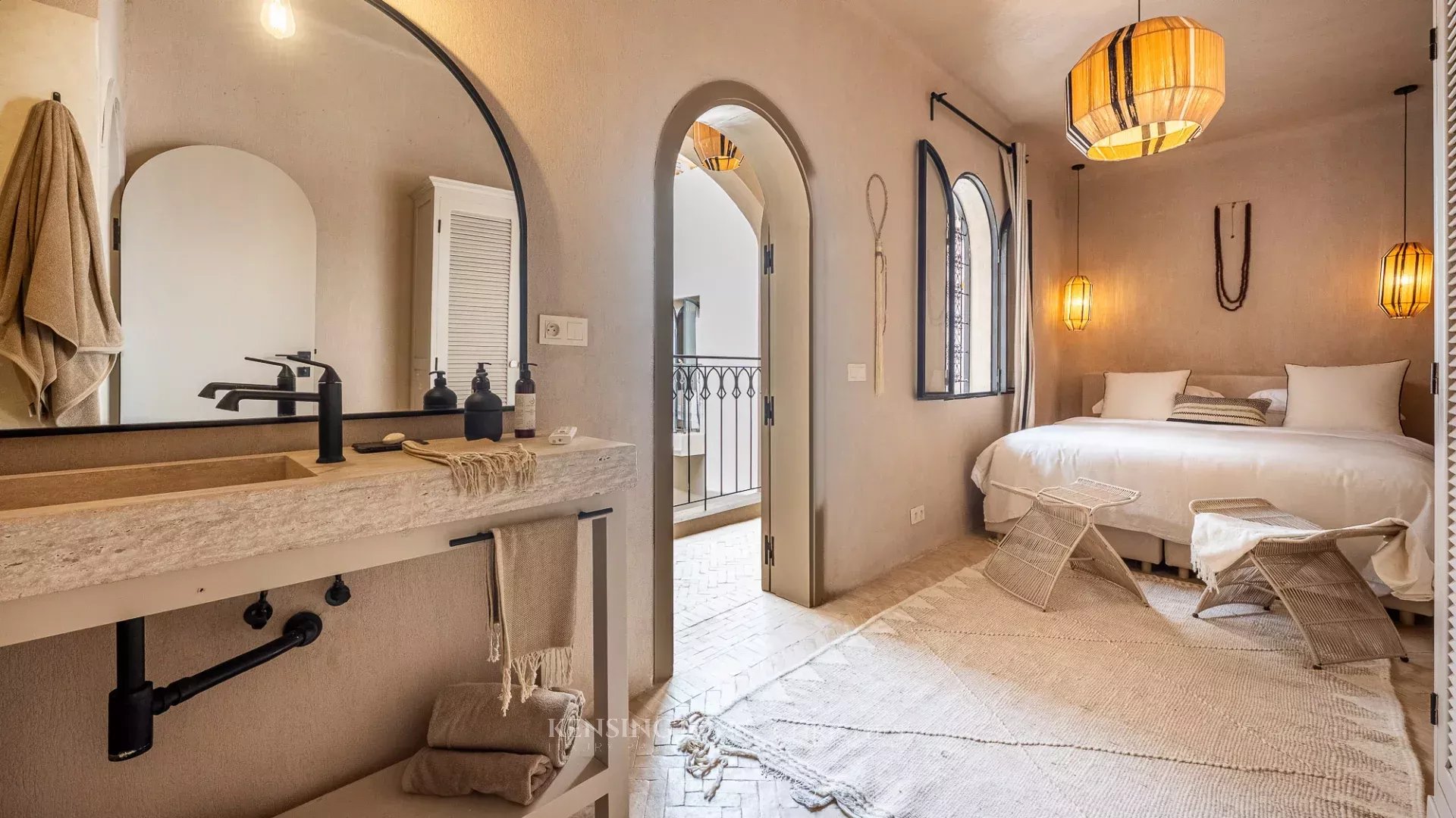 5 Bedroom Villa/Townhouse's Image 13