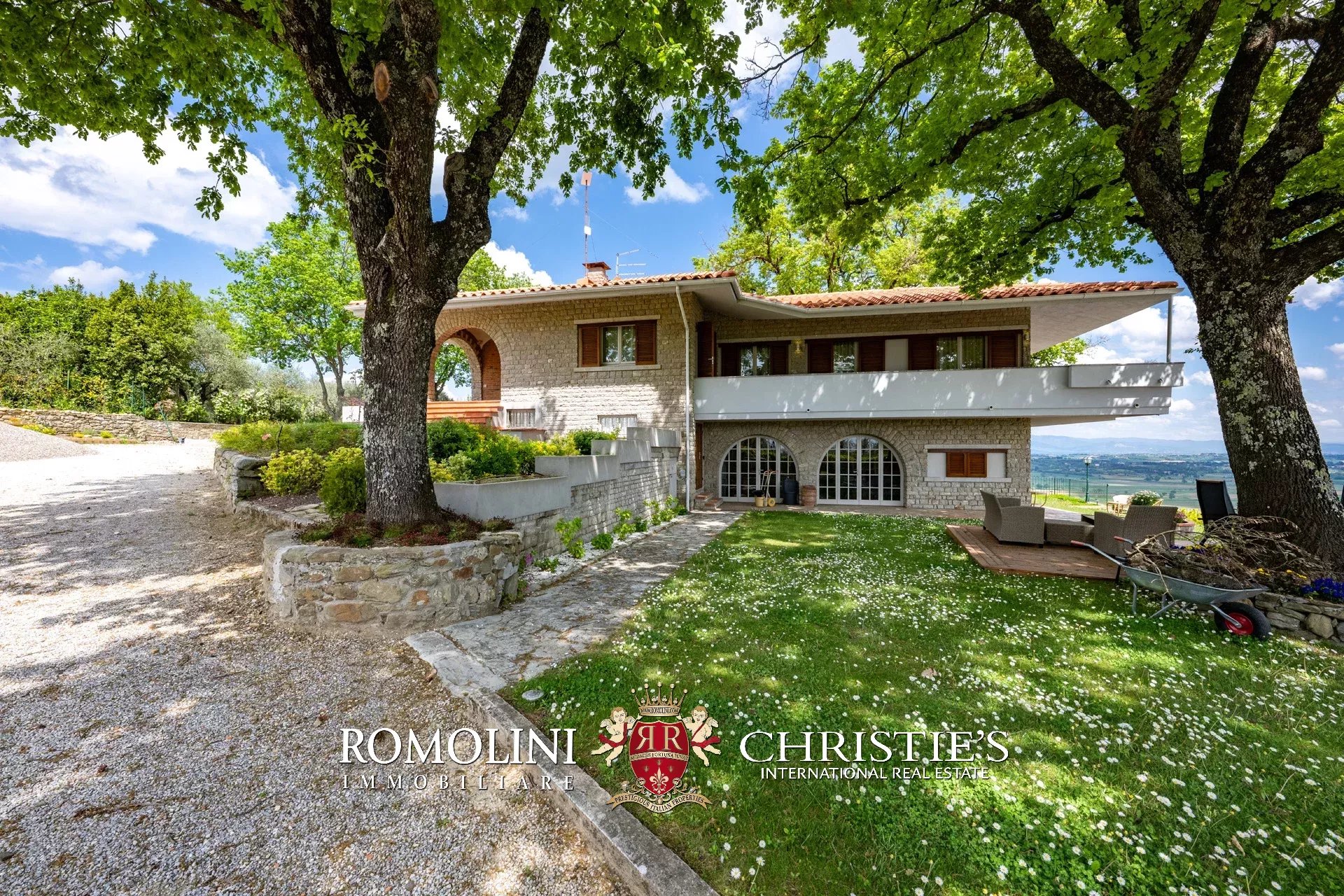 6 Bedroom Villa/Townhouse's Image 29