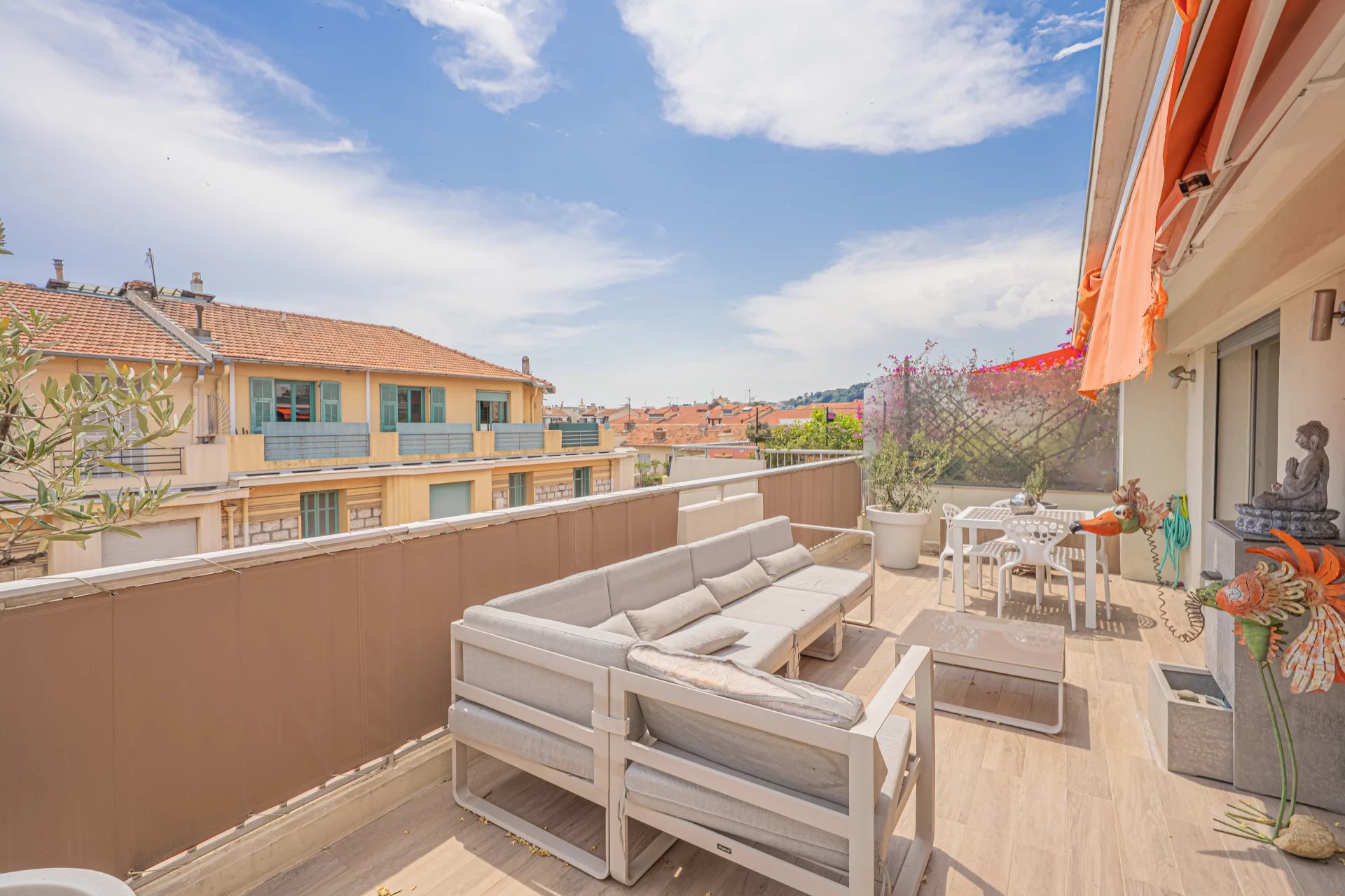 Superbe 2 pièces 84m2 + terrasse 28m2