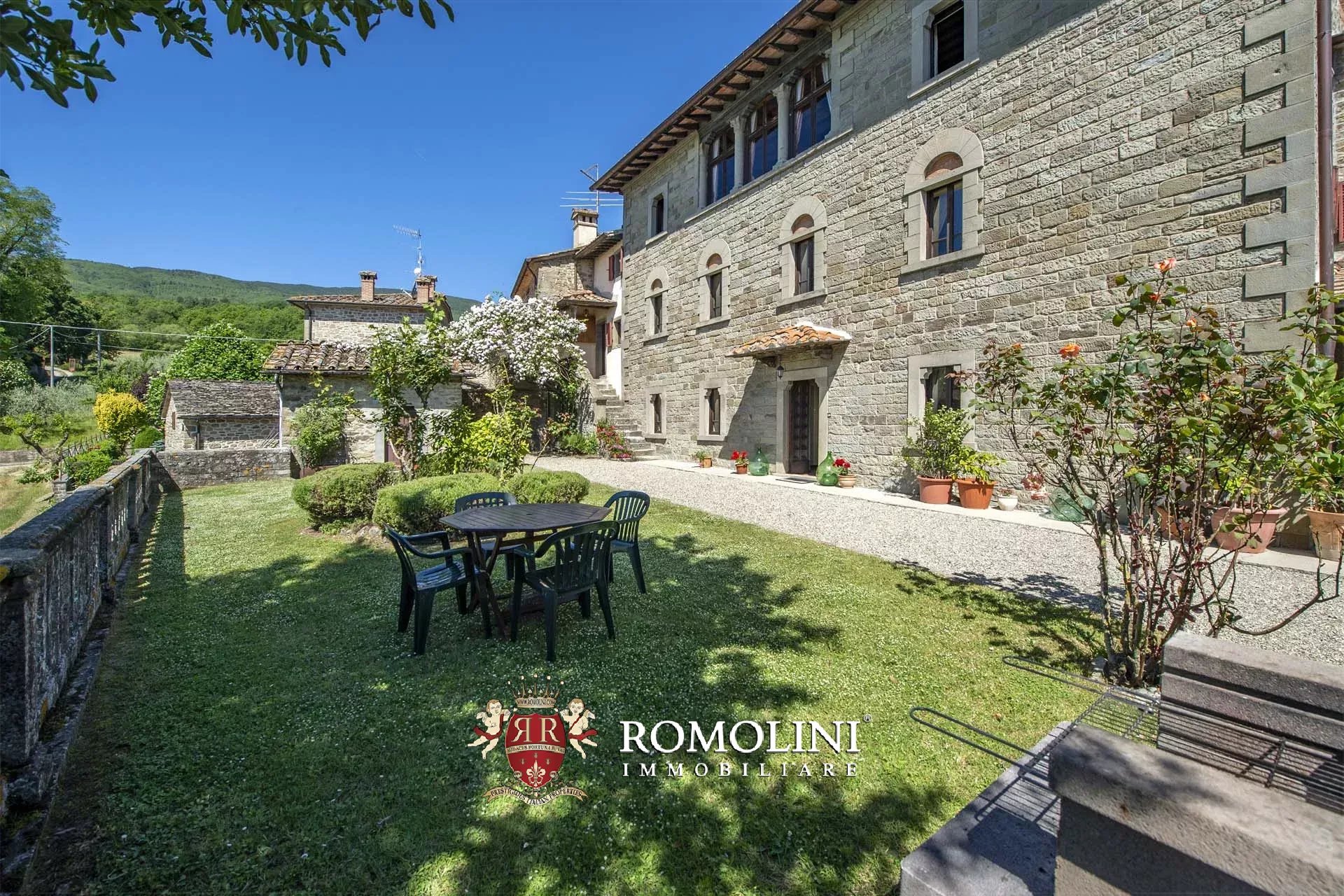 10 Bedroom Villa/Townhouse's Image 4