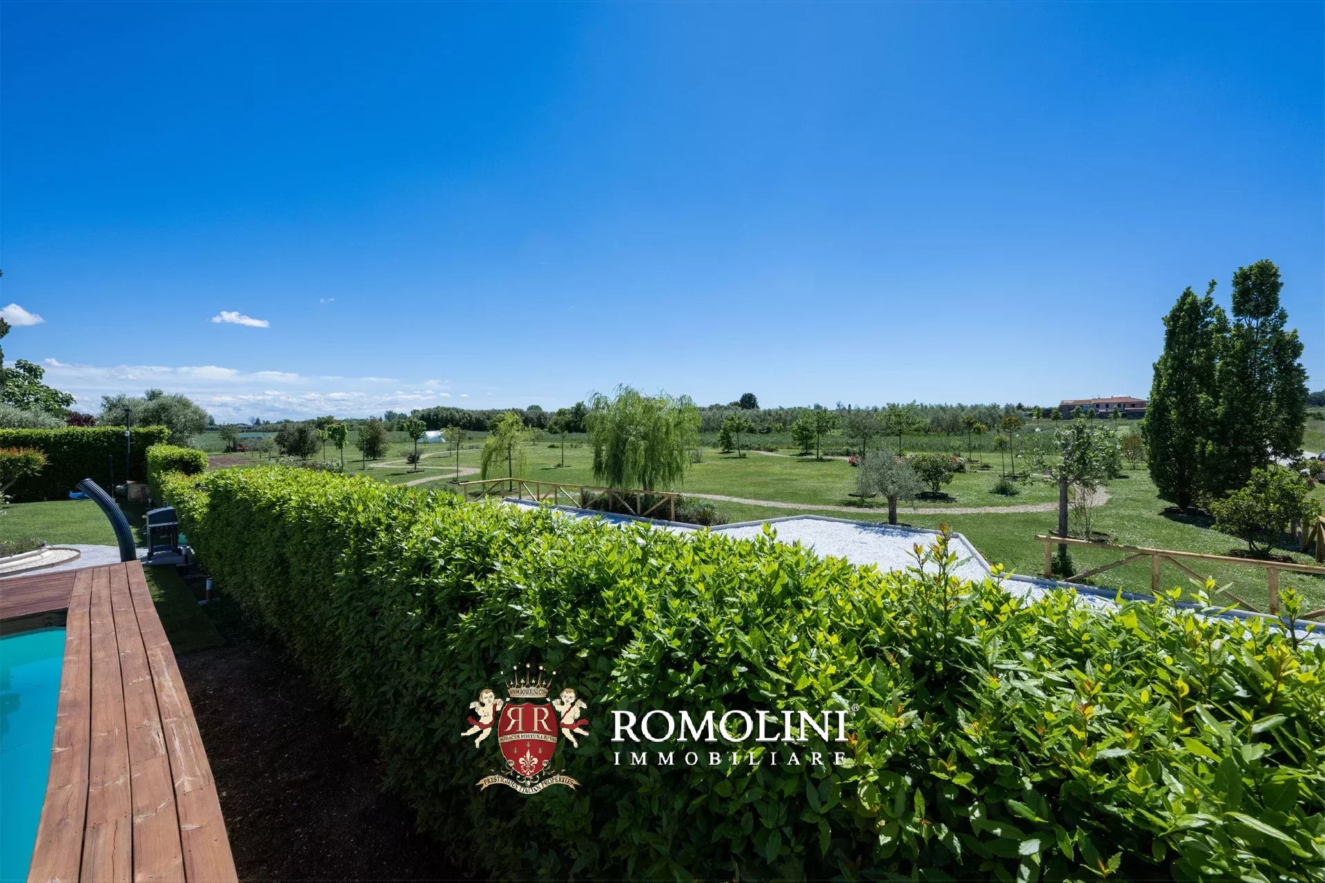 ECO-FRIENDLY VILLA FOR SALE NOT FAR FROM THE SEA, PISA, TUSCANY