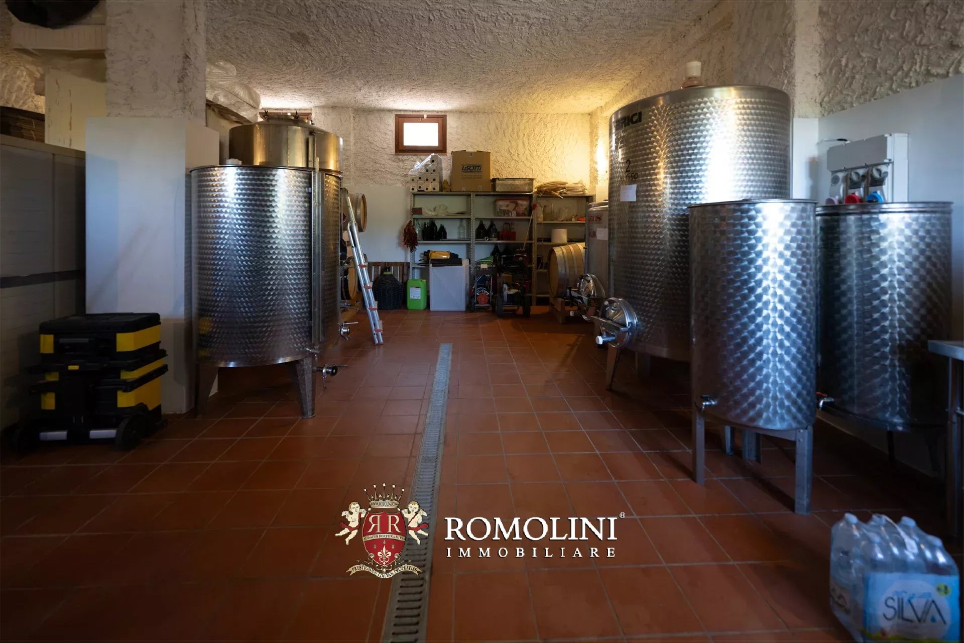 3 Bedroom Vineyard's Image 11