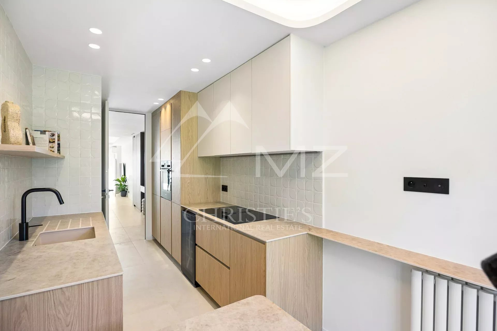 2 Bedroom Apartment/Flat's Image 12