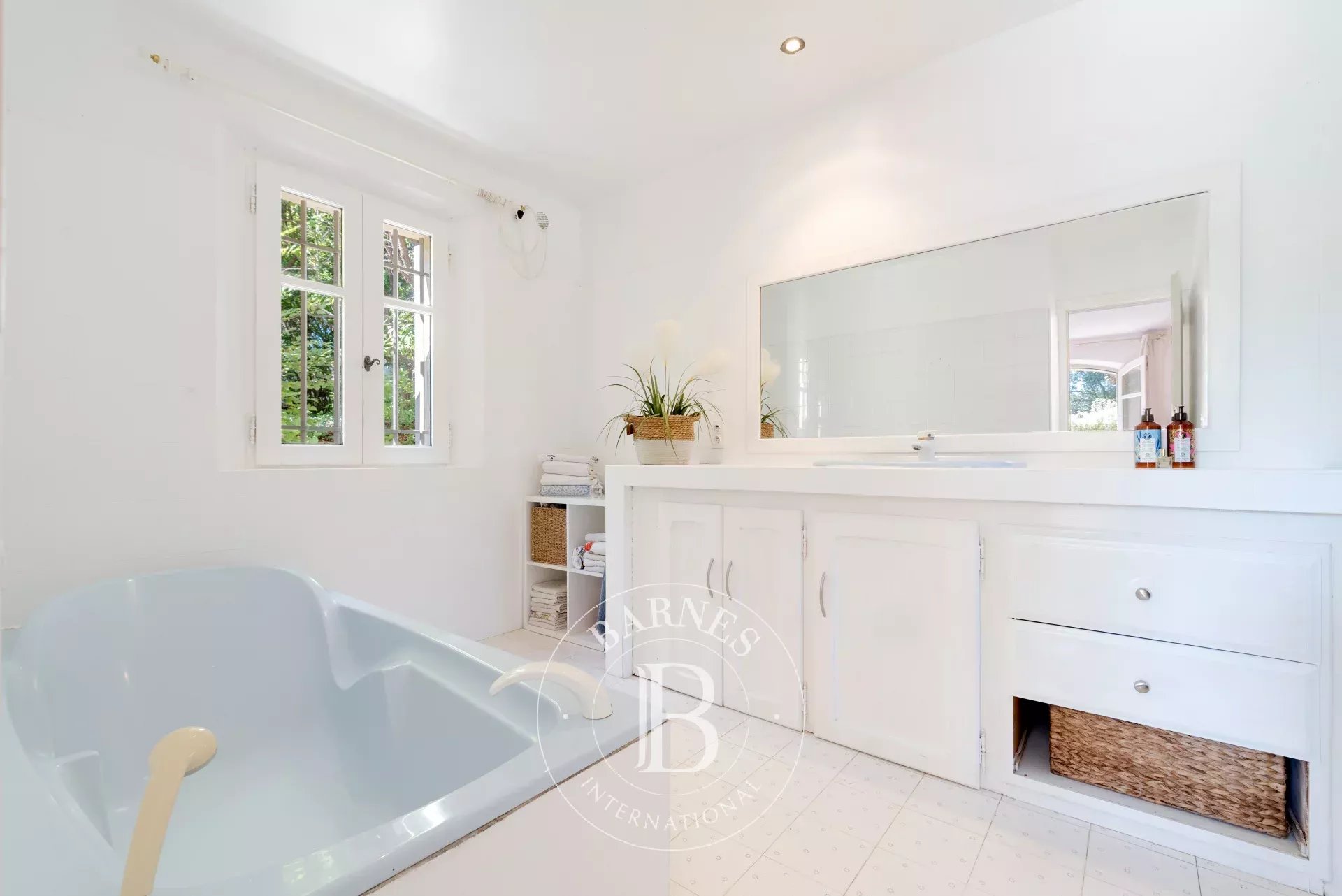 Villa Roquefort-les-Pins - picture 23