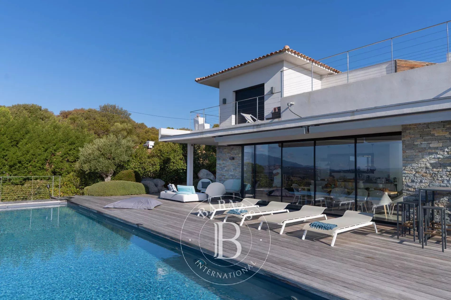 Sainte-Lucie-de-Porto-Vecchio  - Villa  - picture 1