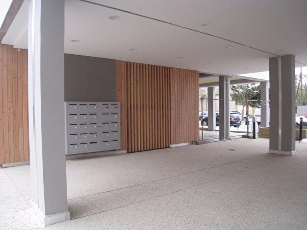 481302 Location Saint-Priest