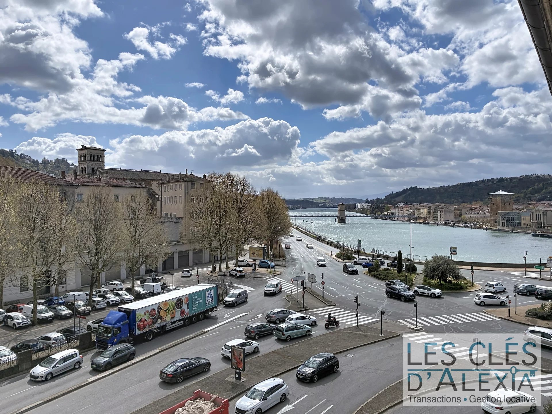 Agence immobilière de 